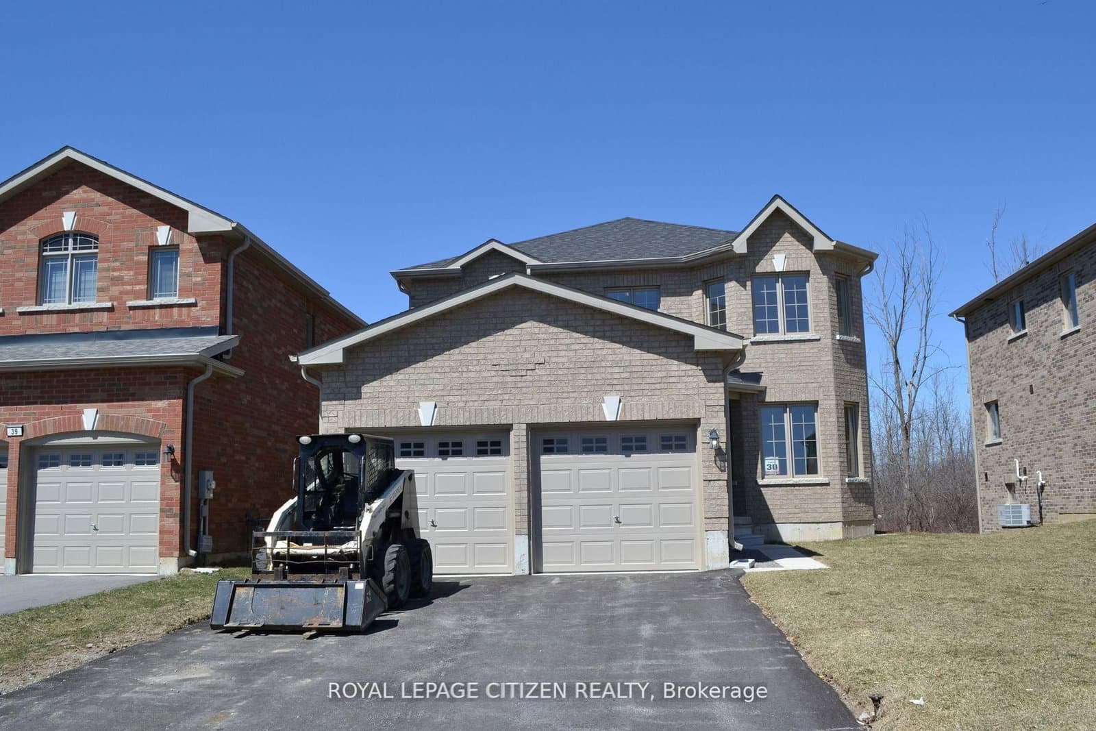 41 Carew Boulevard - Image 1
