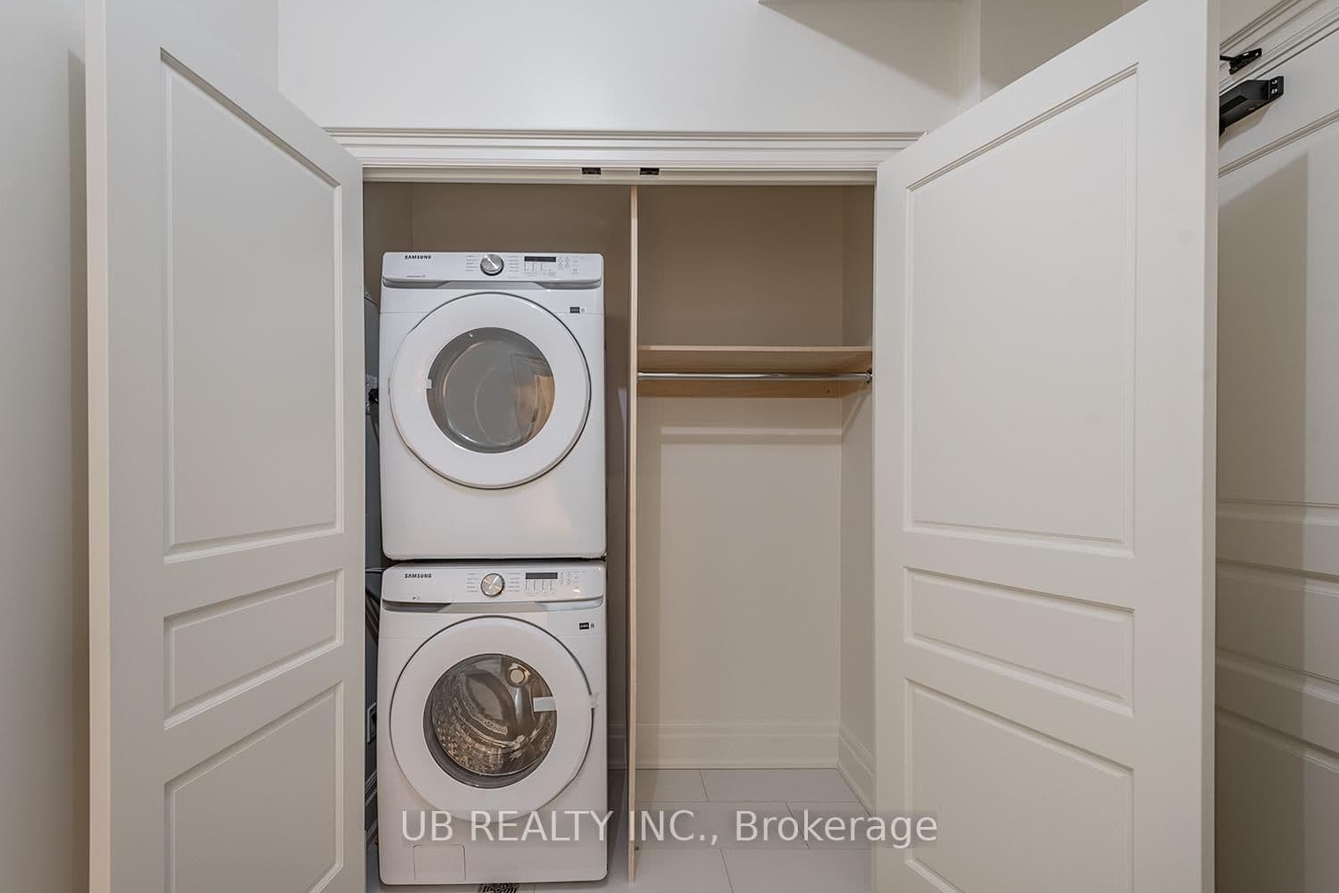 1451 WELLINGTON Street W, Unit 205 thumbnail 8