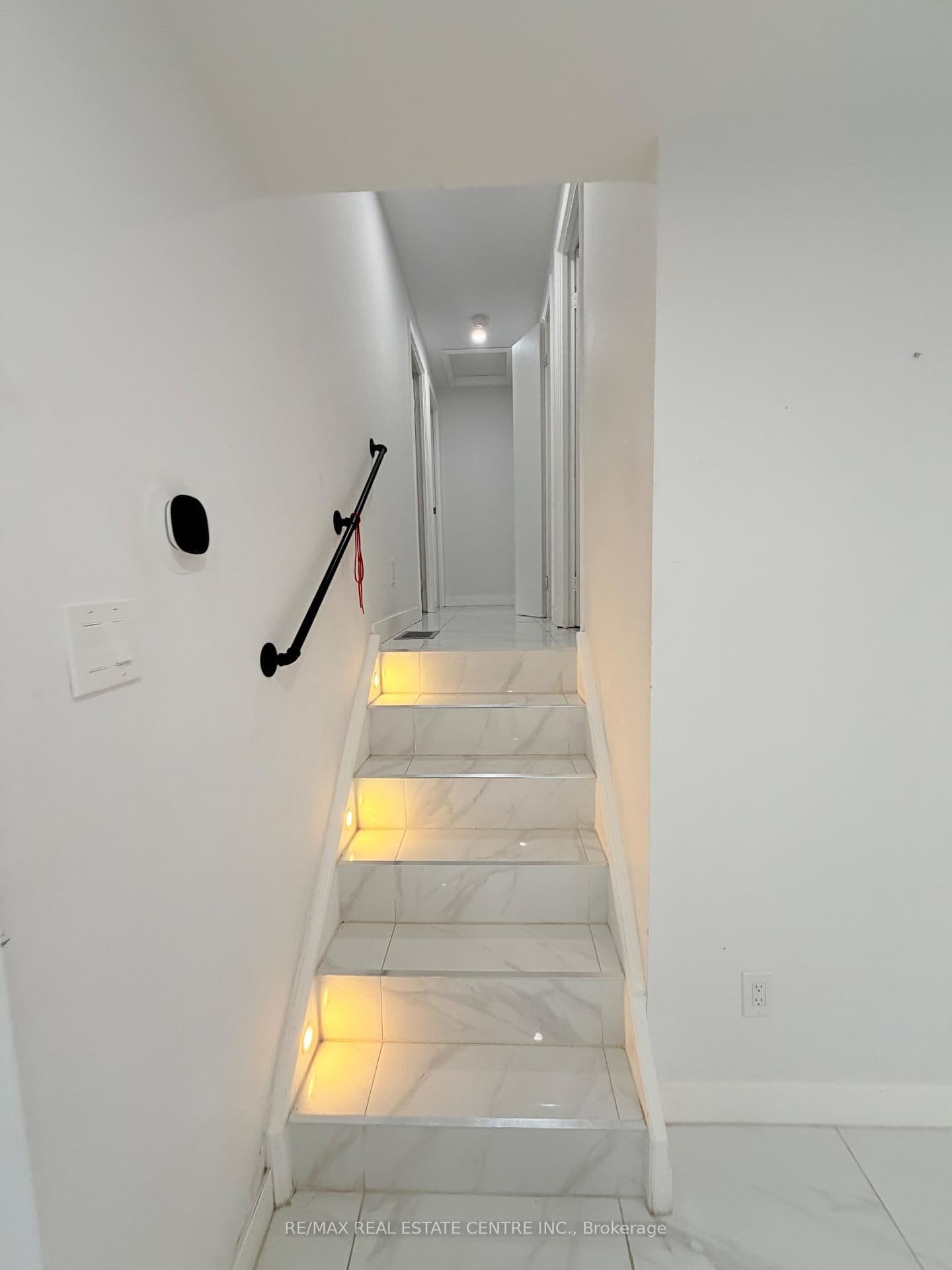 245 Heritage Drive thumbnail 11