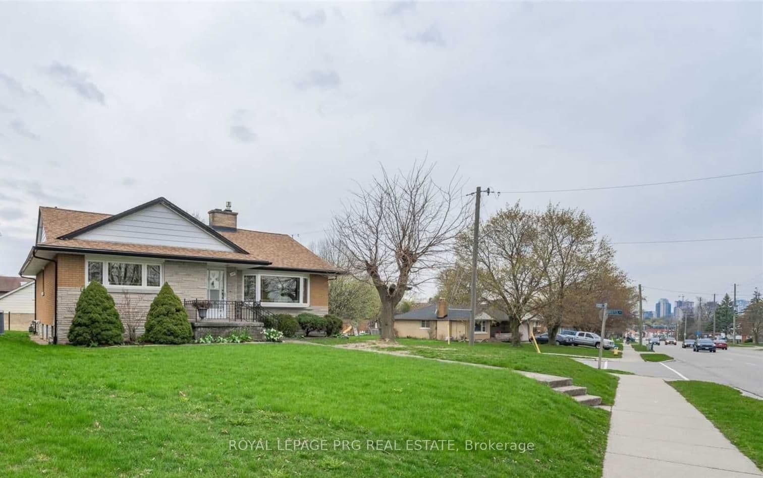 107 Weber Street S thumbnail 2