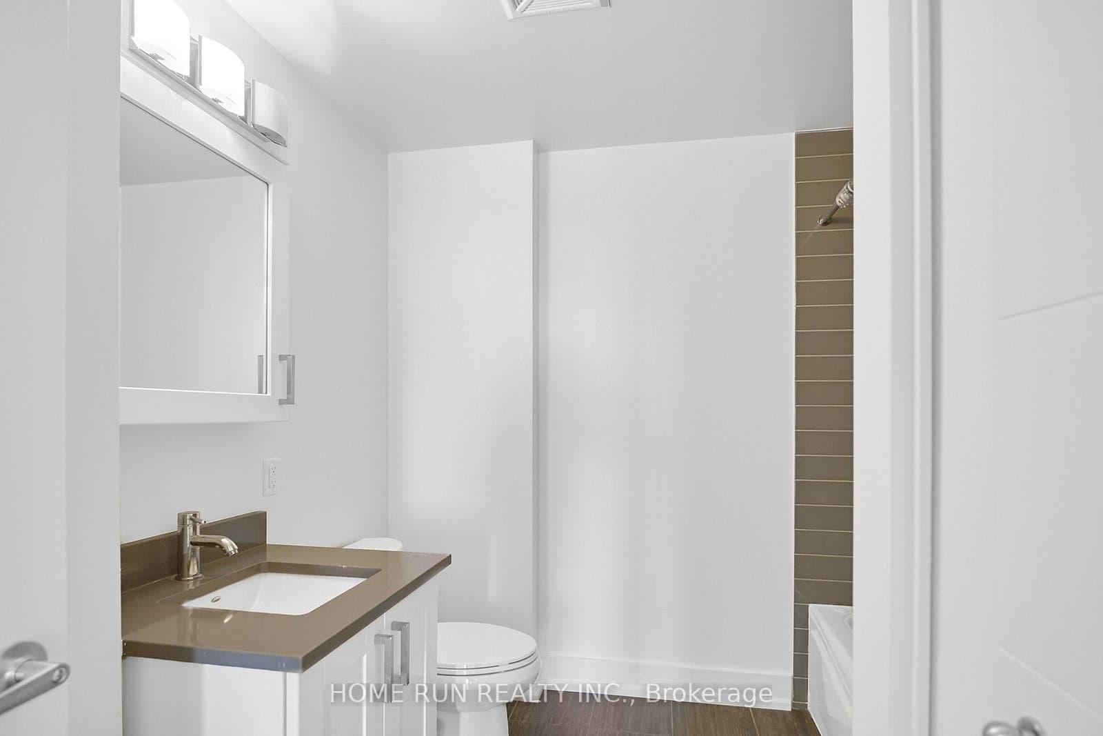 40 Nepean Street, Unit 2703 thumbnail 23