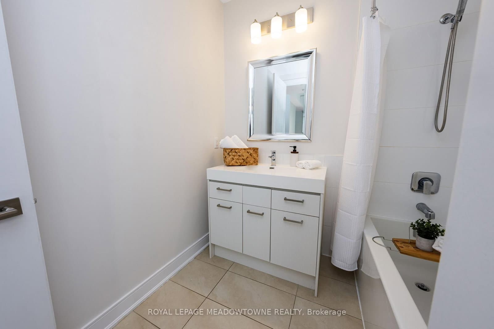 150 Main Street W, Unit 505 thumbnail 30