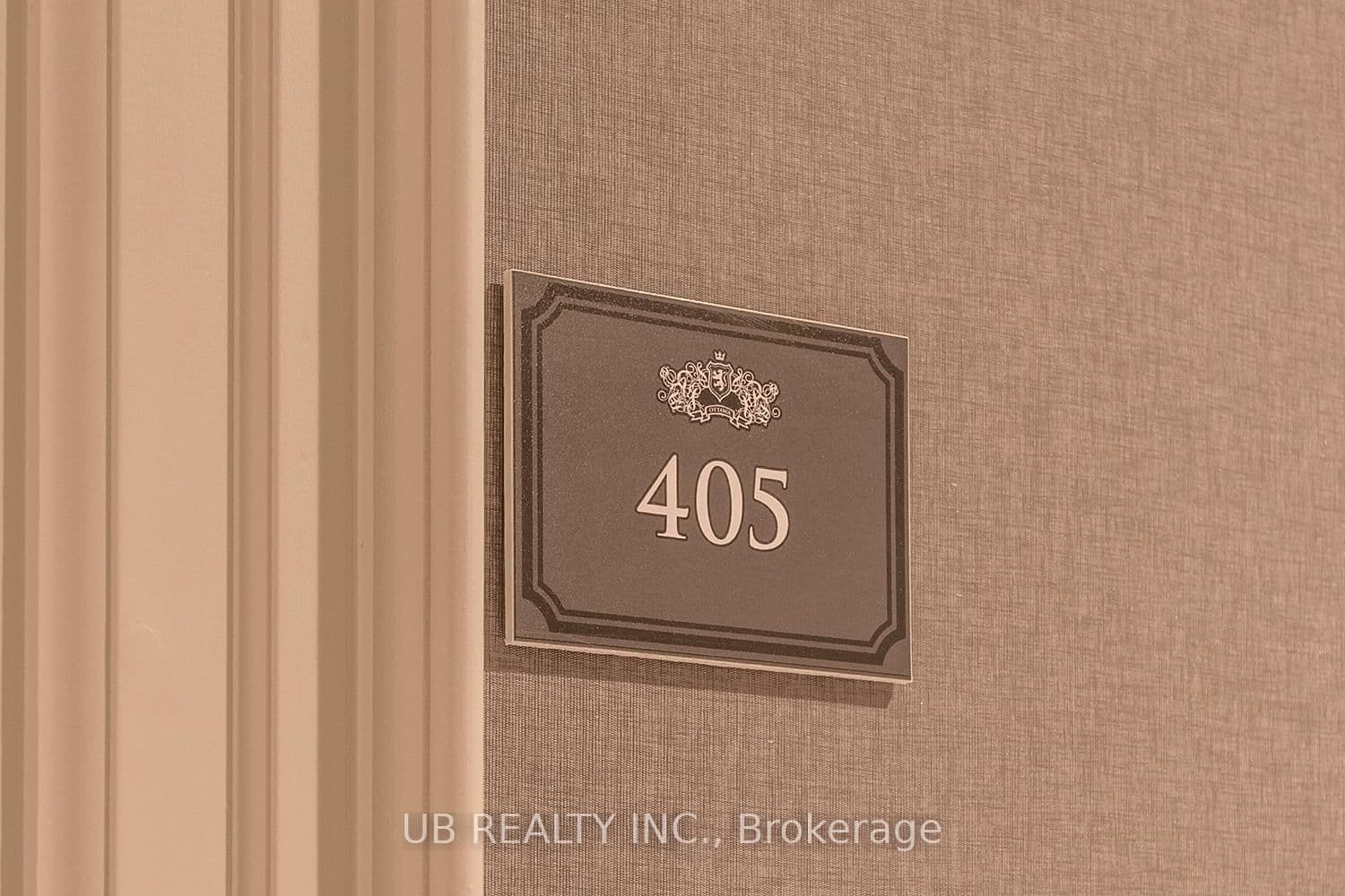 1451 WELLINGTON Street W, Unit 405 thumbnail 2