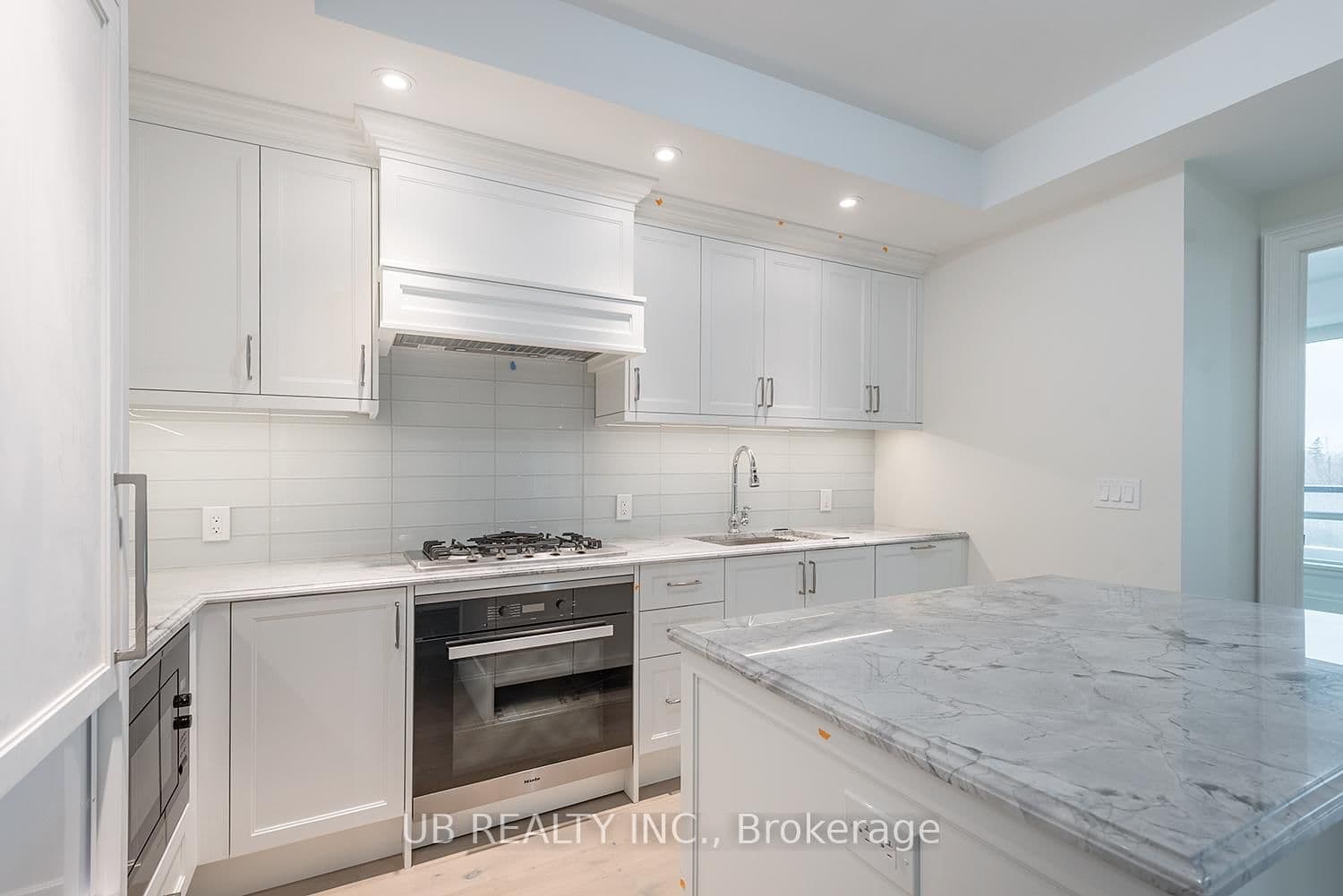 1451 WELLINGTON Street W, Unit 311 thumbnail 3