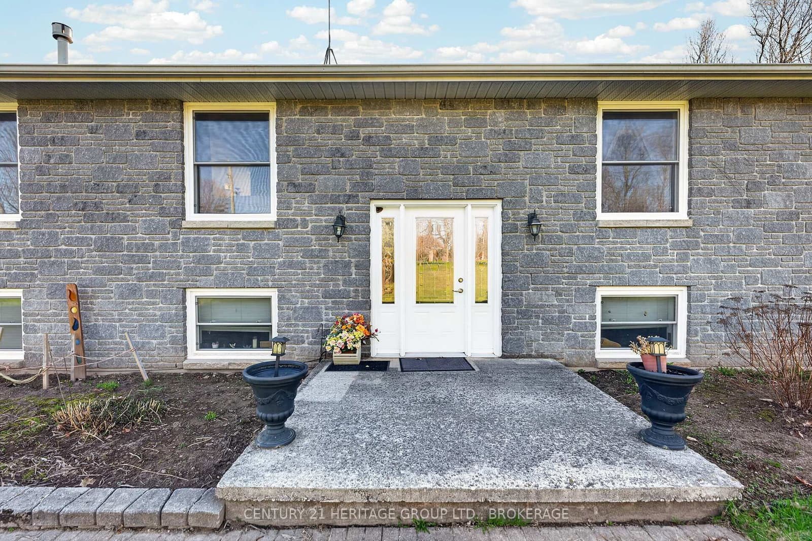 191 Emerson Road thumbnail 2