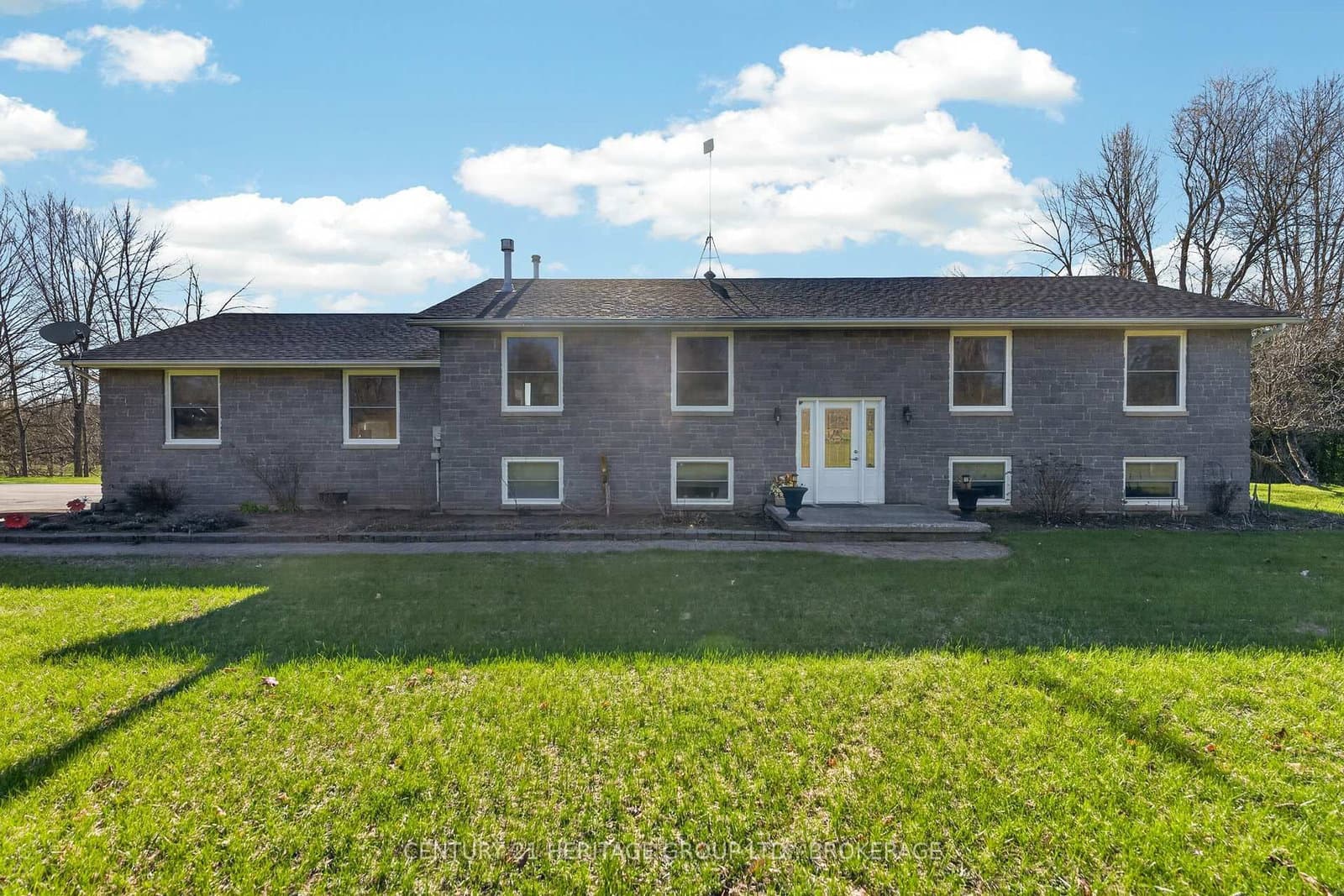 191 Emerson Road thumbnail 4