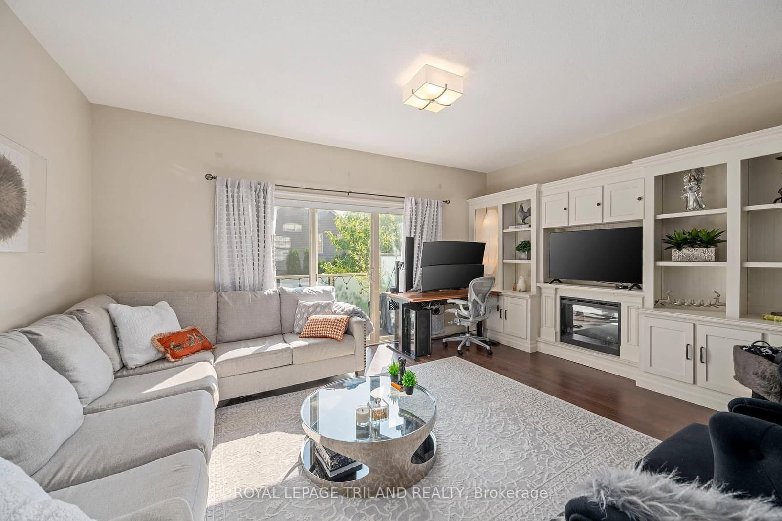 1850 Beaverbrook Avenue, Unit 80 thumbnail 3