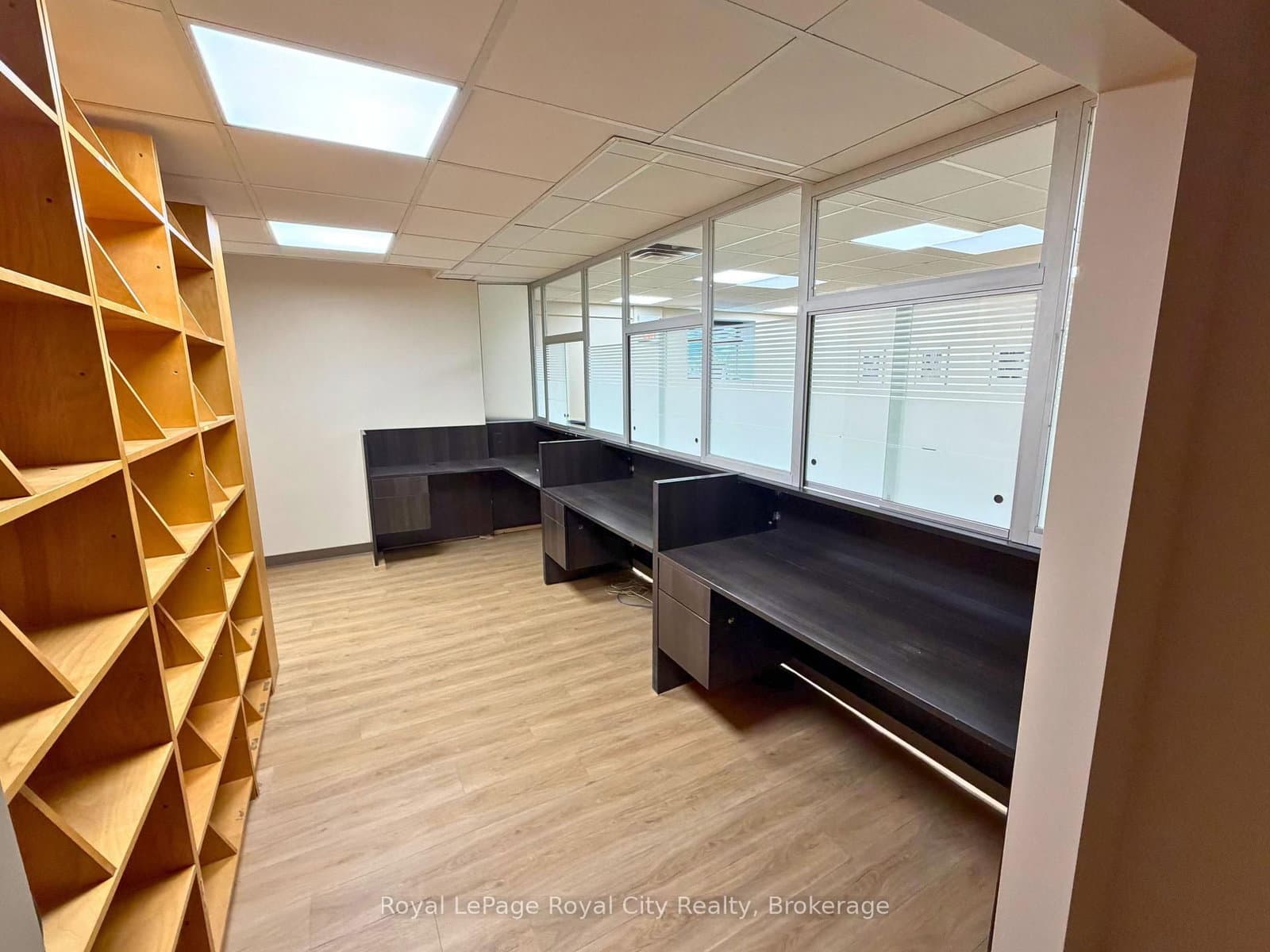 21 Surrey Street W, Unit 108 (Offices 4-8 &10) thumbnail 3