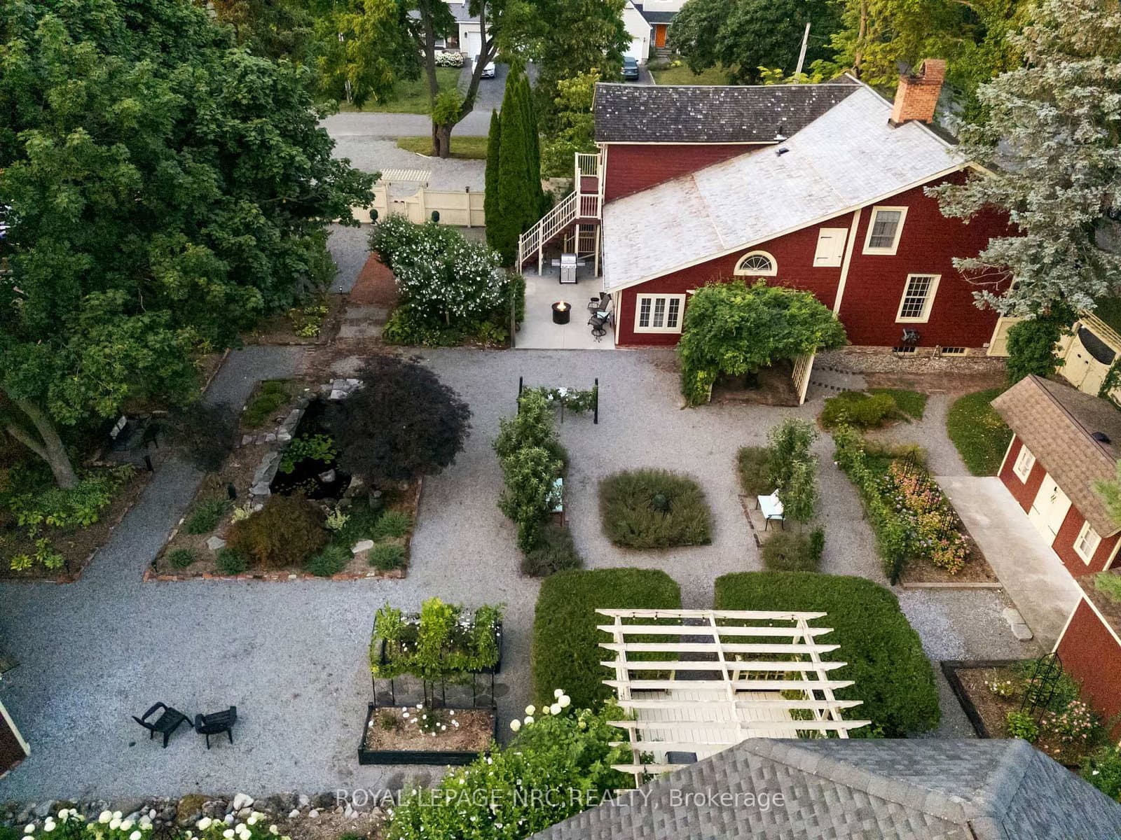 307 Mississagua Street thumbnail 32