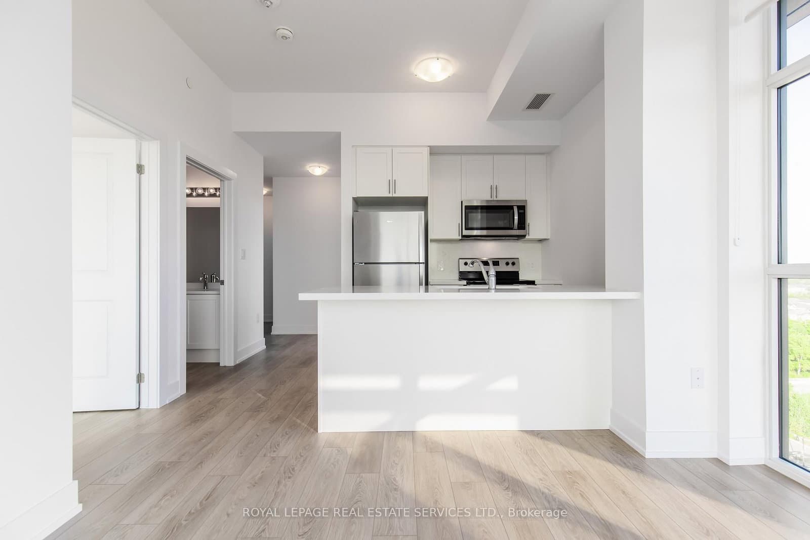 470 Dundas Street E, Unit 1211 thumbnail 4