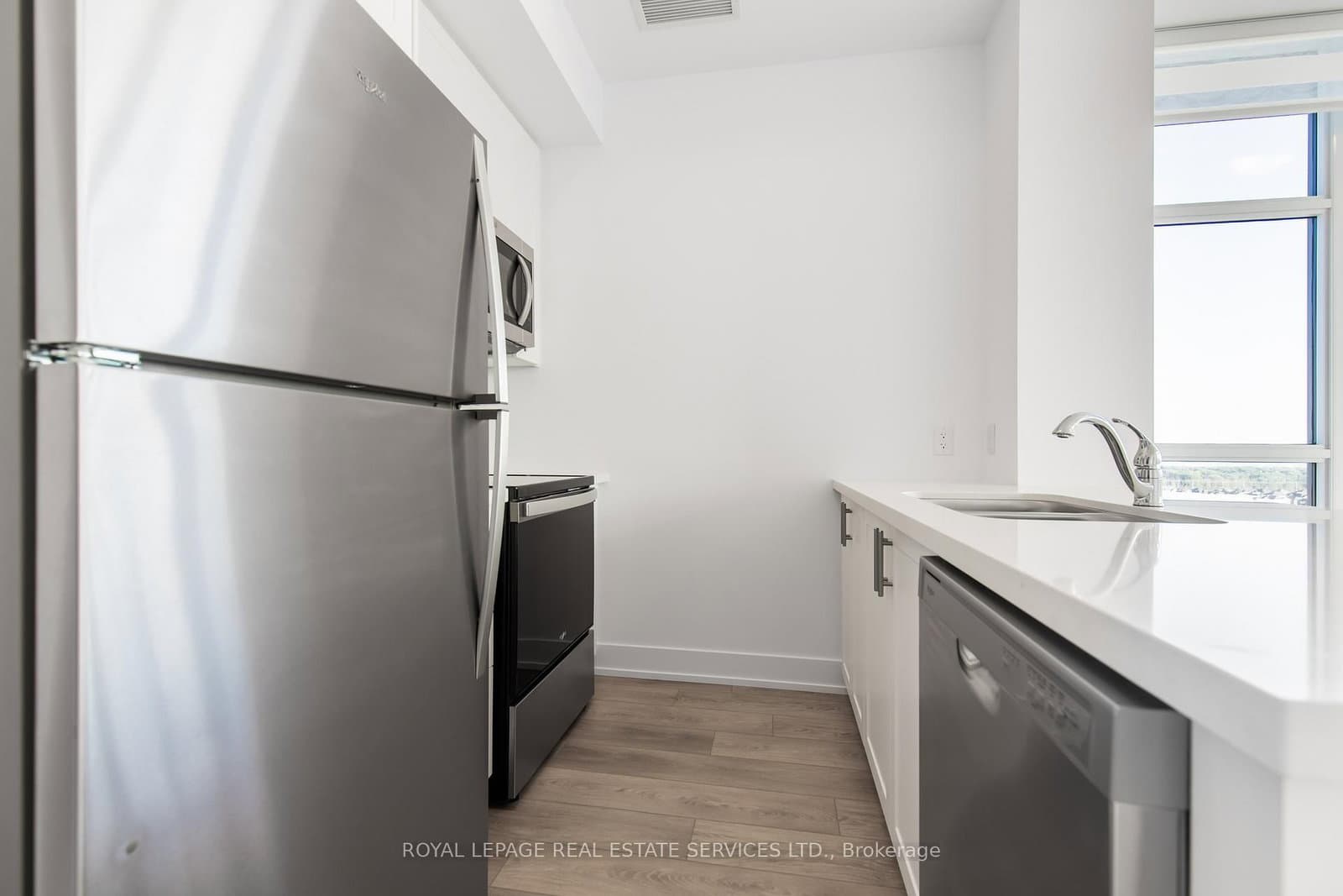470 Dundas Street E, Unit 1211 thumbnail 5