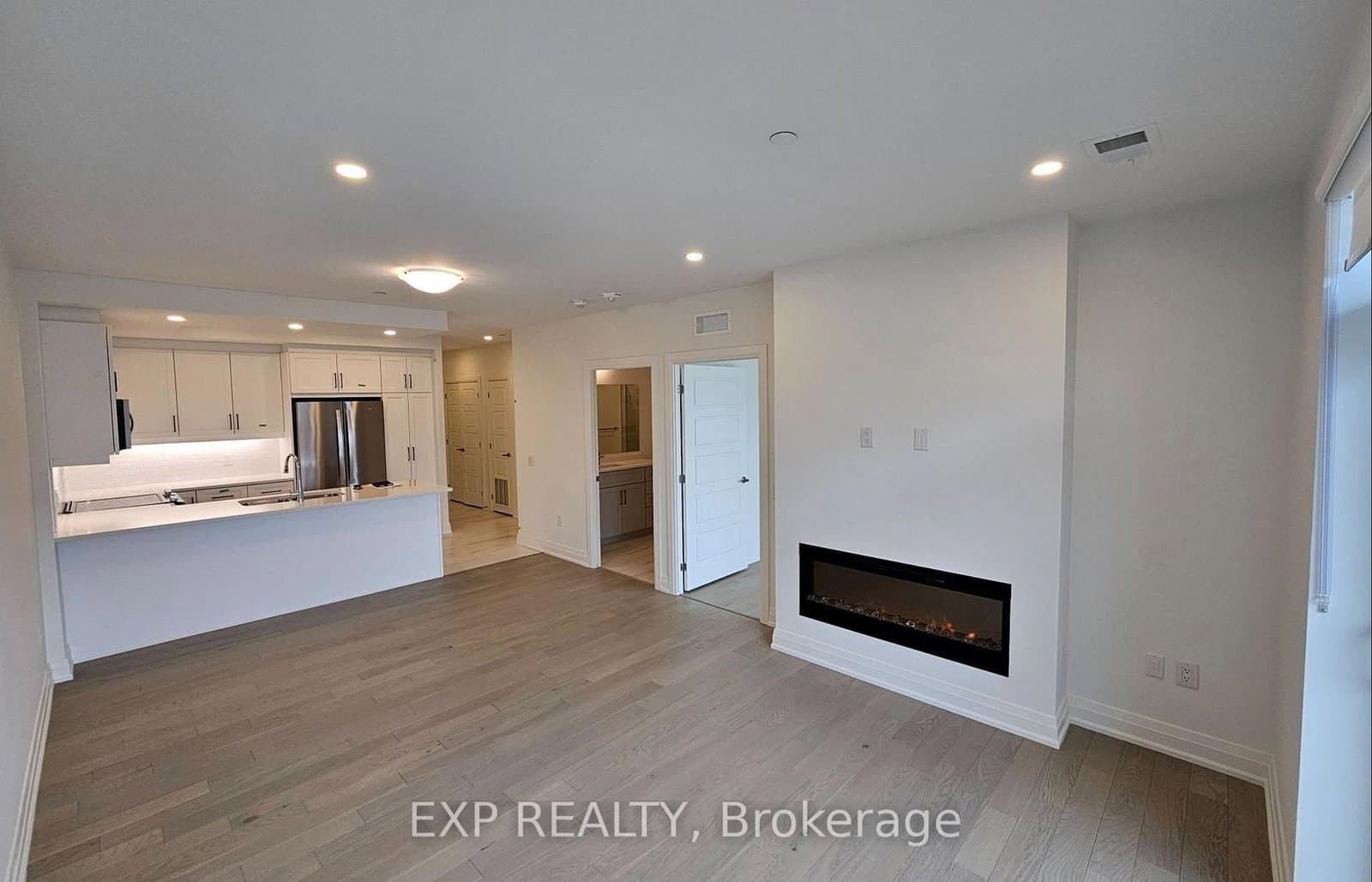 1975 Fountain Grass Drive, Unit 314 thumbnail 5