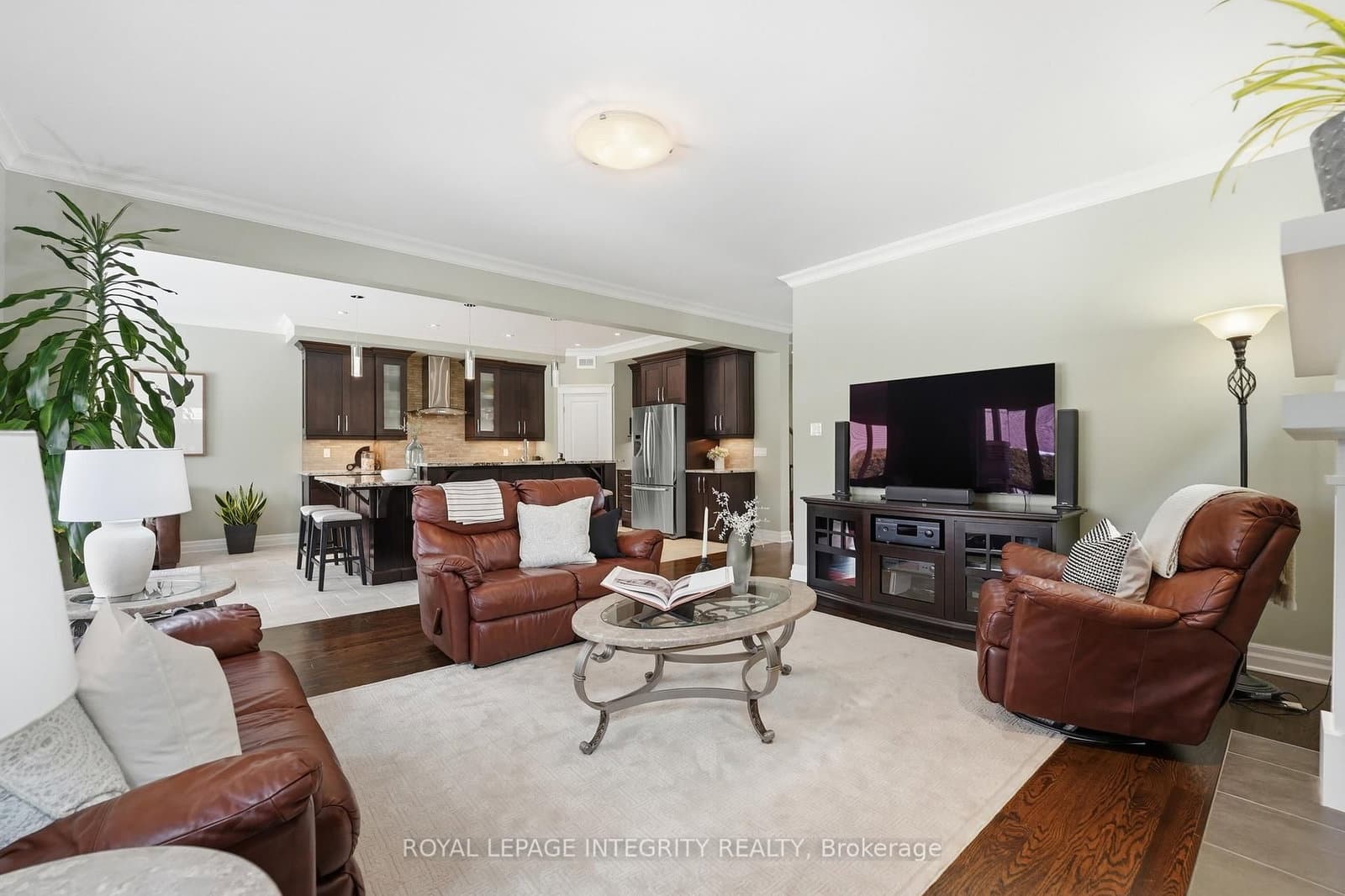 476 Ancaster Avenue thumbnail 10