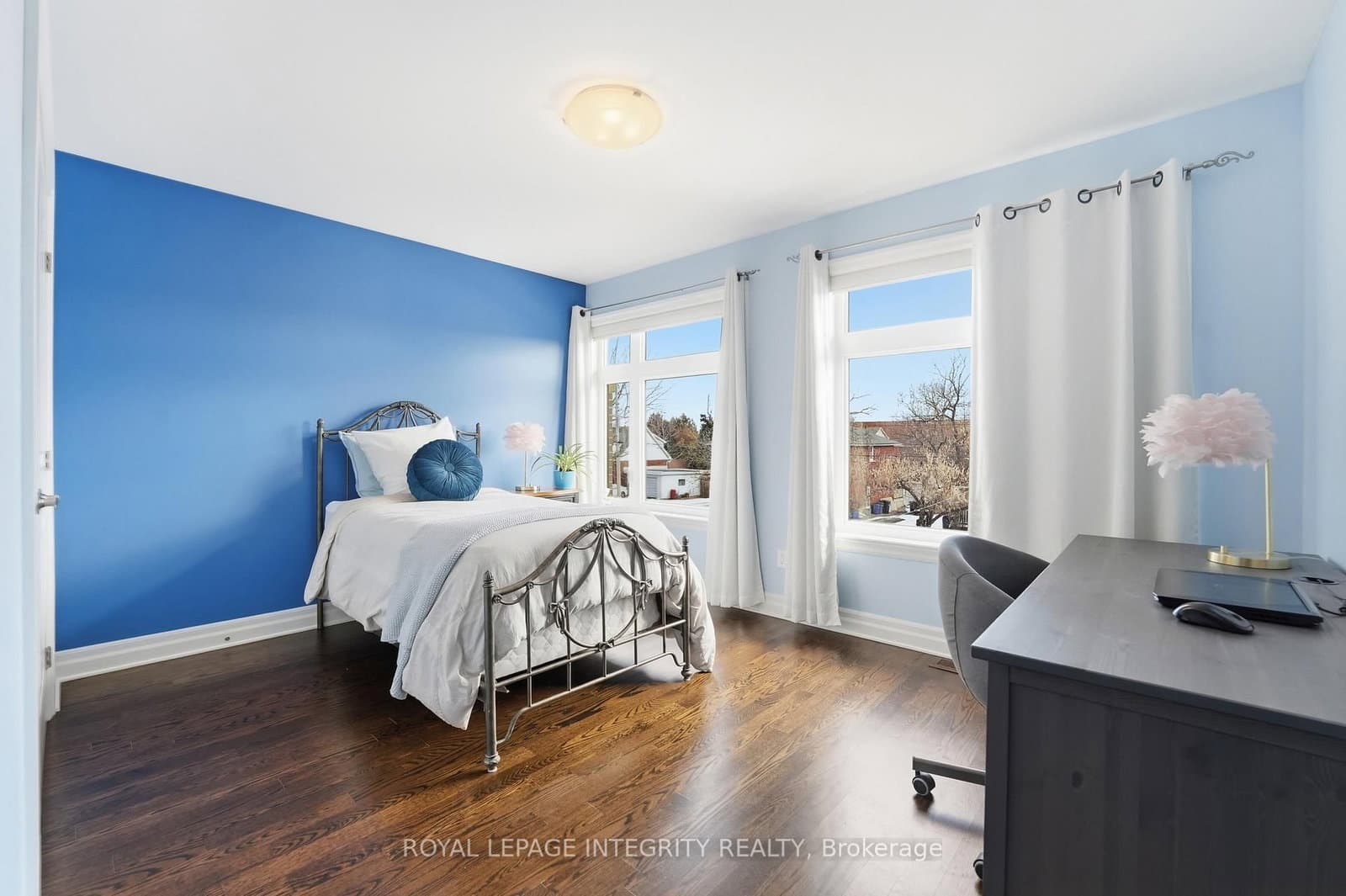 476 Ancaster Avenue thumbnail 22