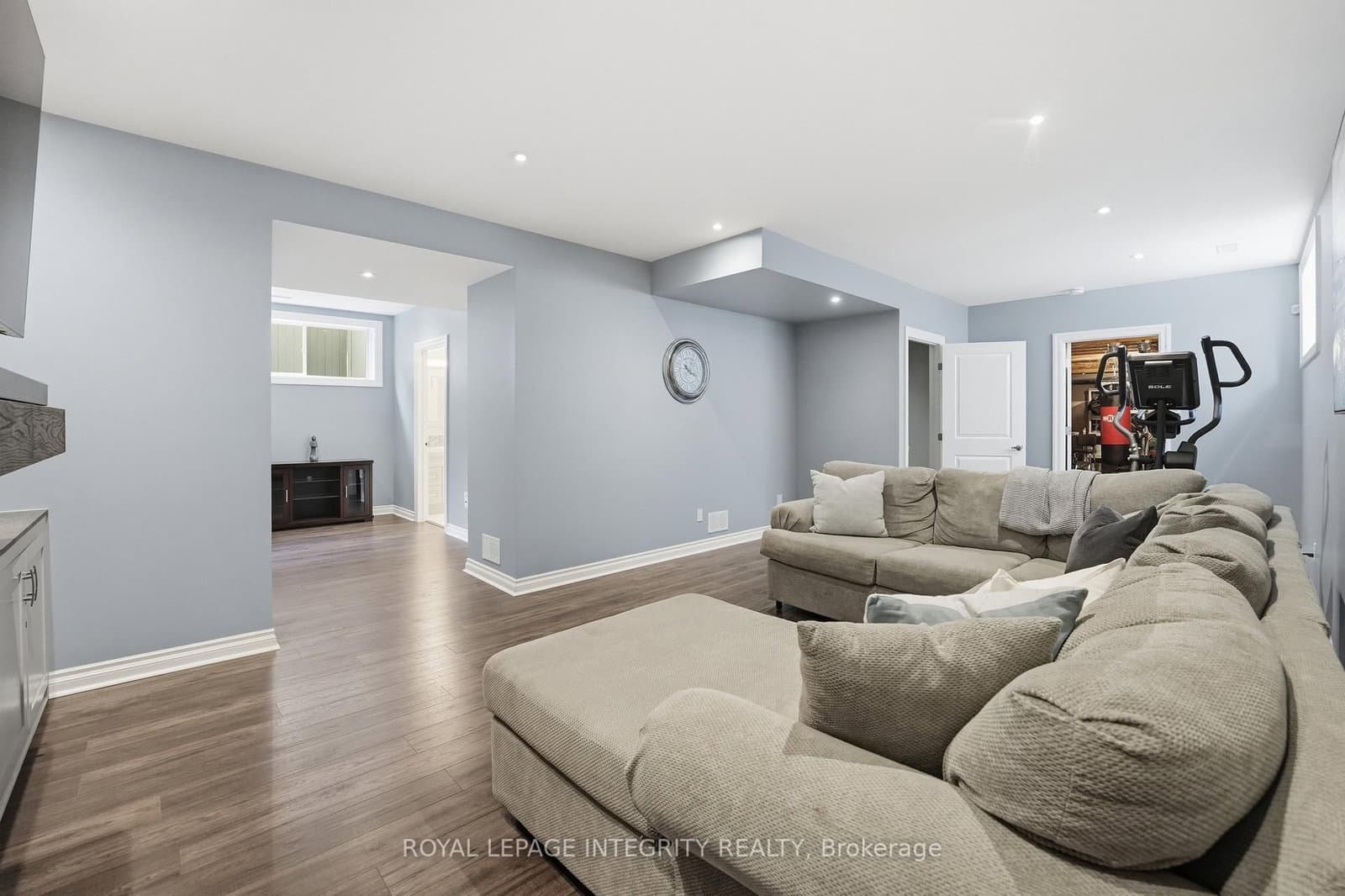 476 Ancaster Avenue thumbnail 30