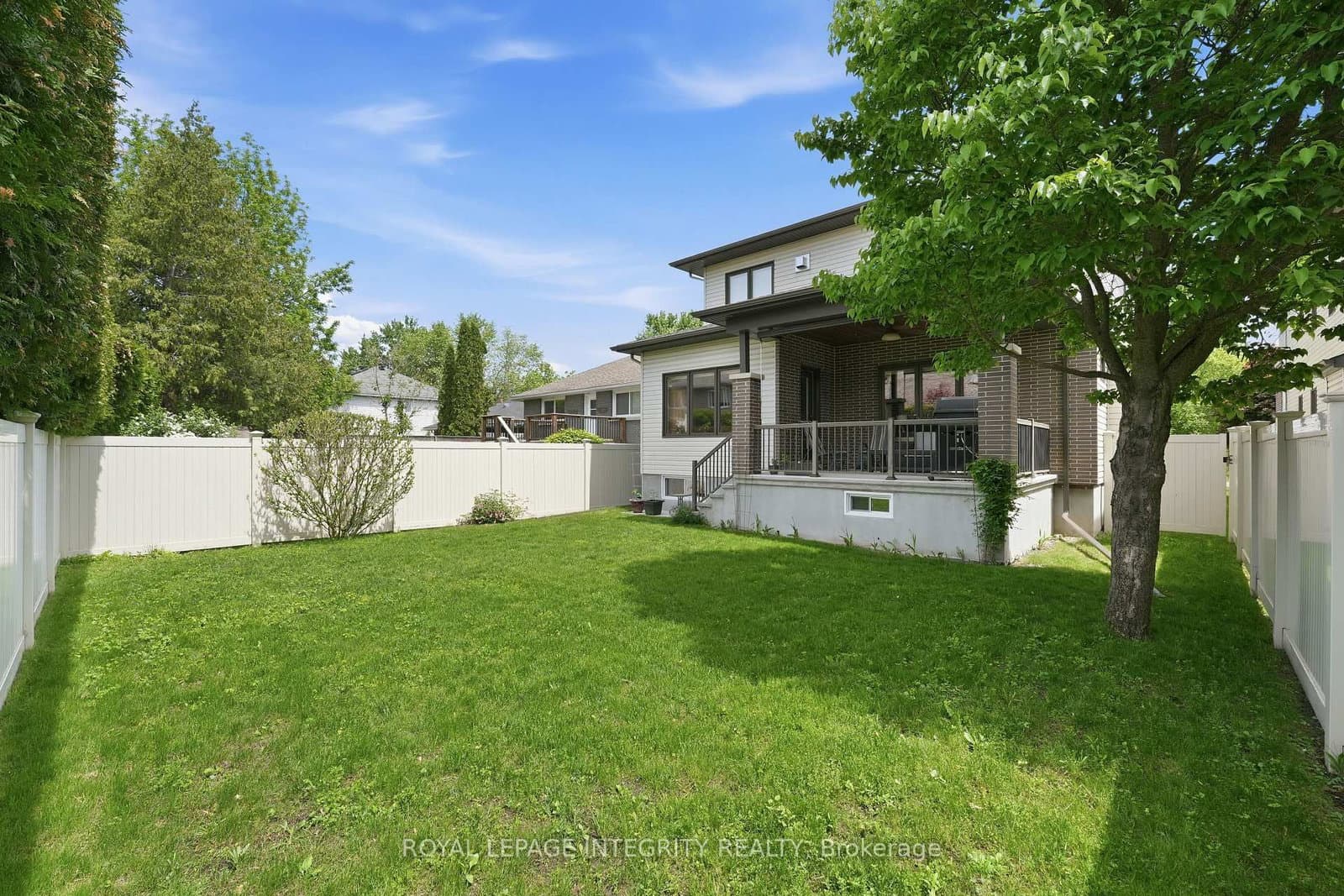 476 Ancaster Avenue thumbnail 38