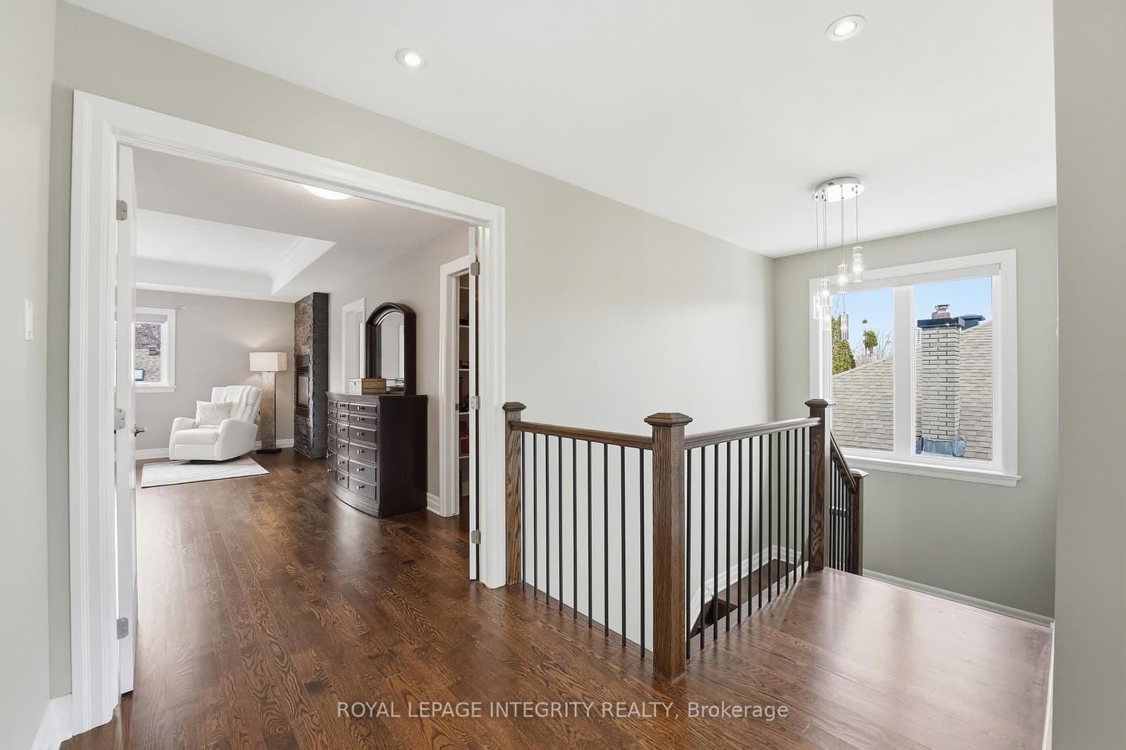 476 Ancaster Avenue thumbnail 39