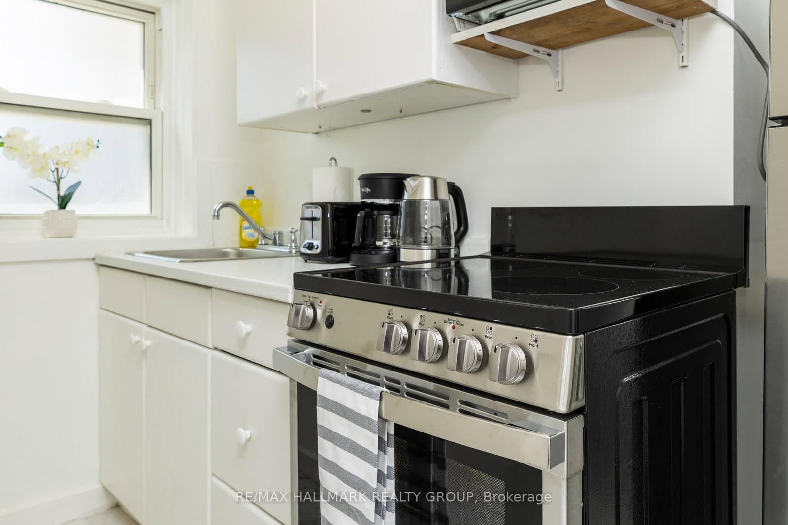 462 BRONSON Avenue, Unit 1 thumbnail 12
