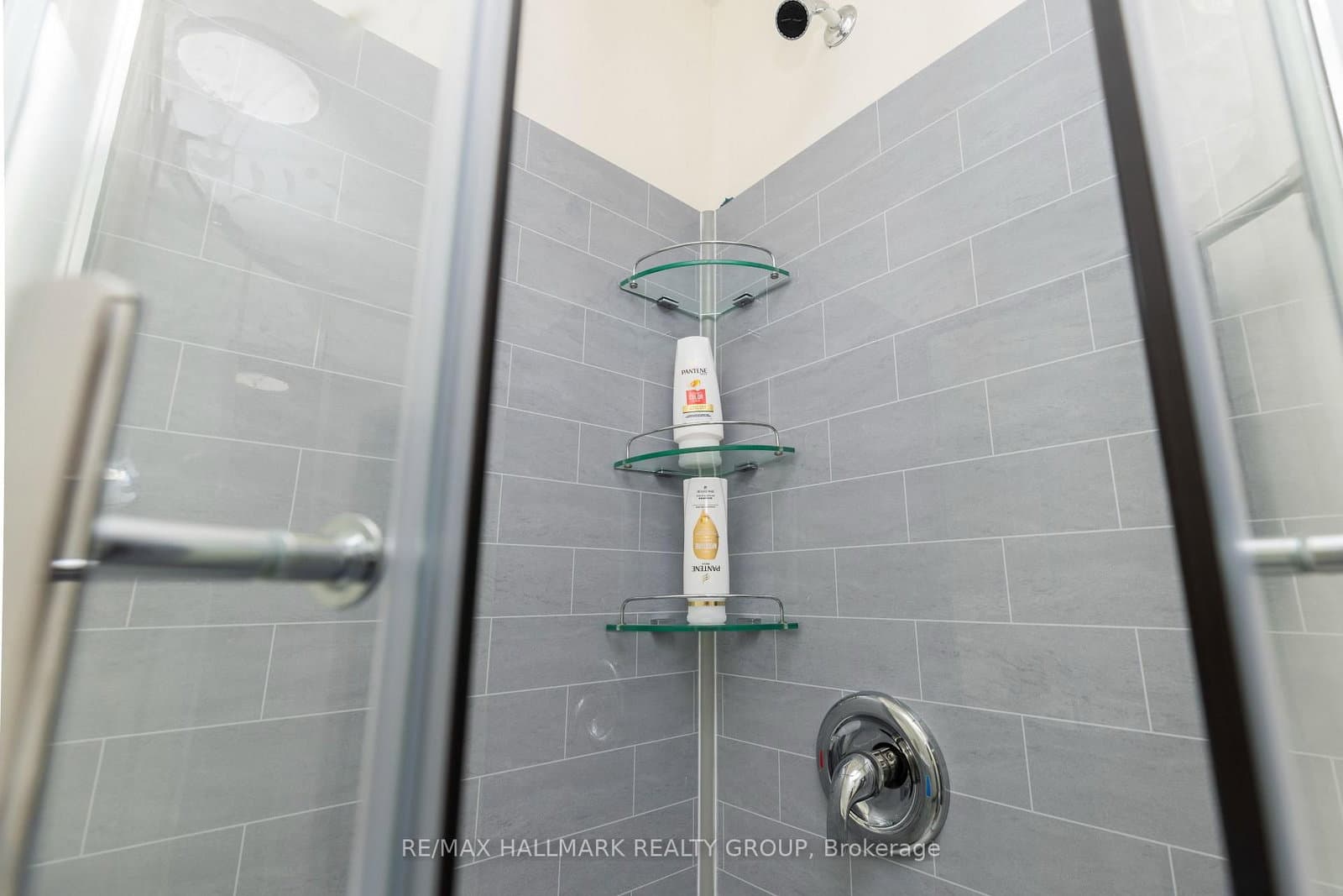 462 BRONSON Avenue, Unit 1 thumbnail 19