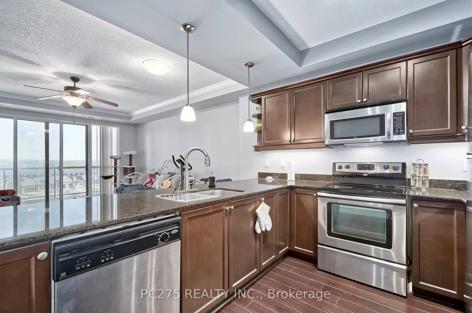 1030 Coronation Drive, Unit 602 thumbnail 7