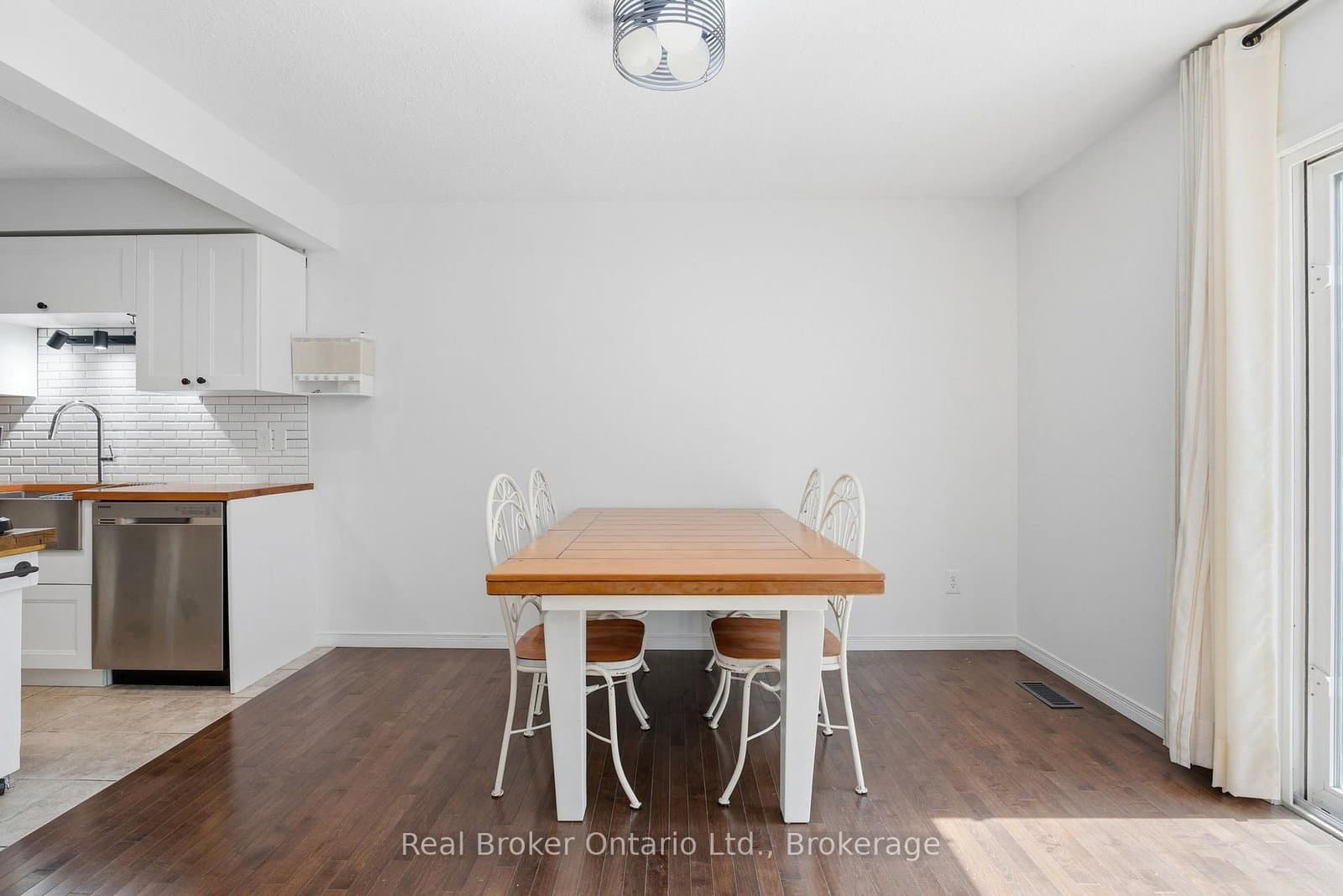 10 Fallowfield Drive, Unit 19 thumbnail 11