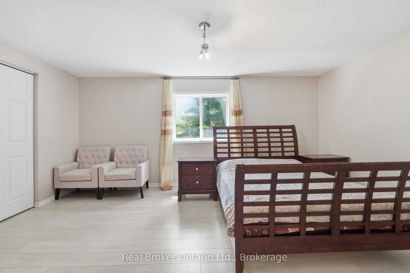 10 Fallowfield Drive, Unit 19 thumbnail 15