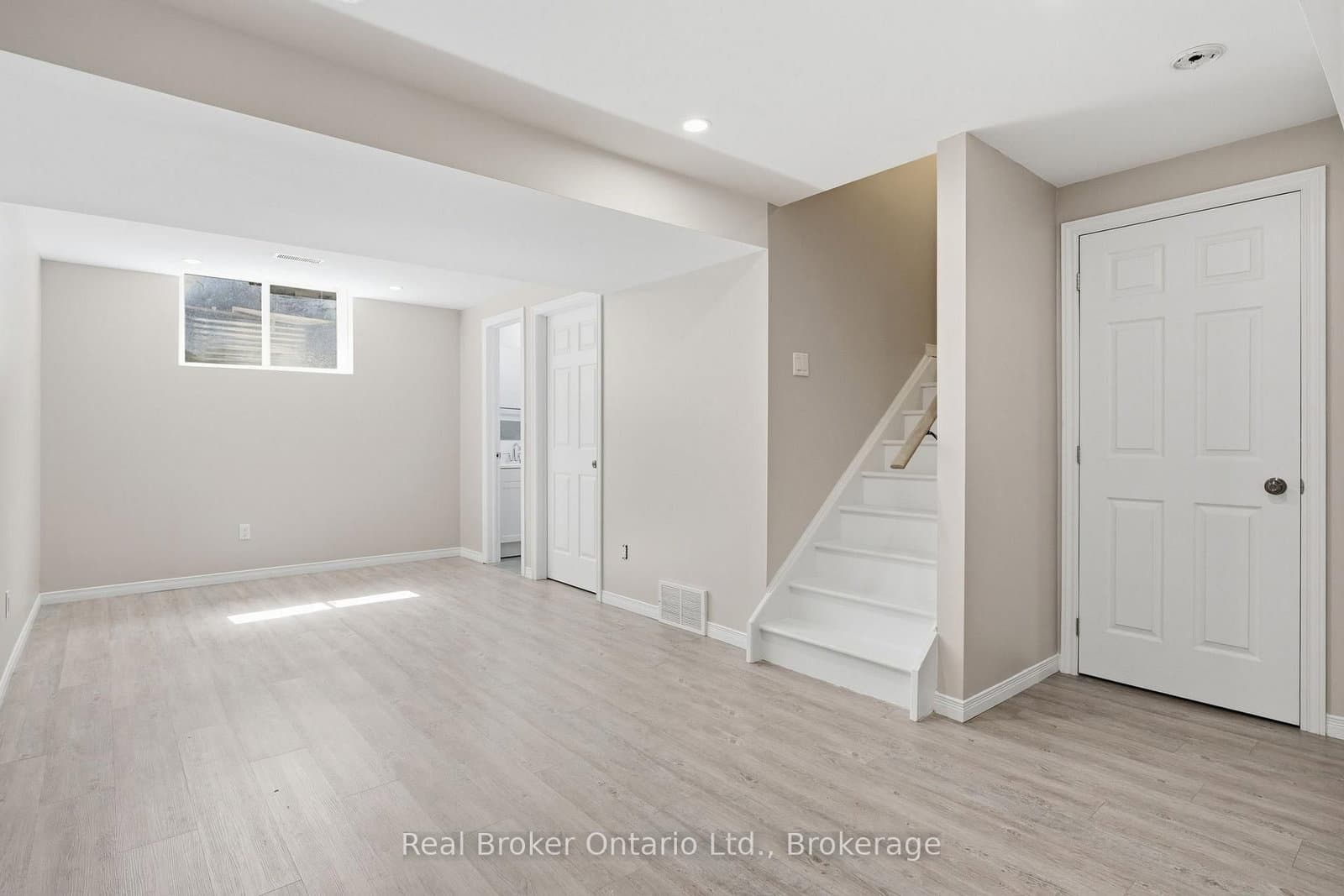 10 Fallowfield Drive, Unit 19 thumbnail 22