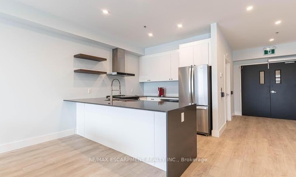 120 SPRINGVALLEY Crescent, Unit 104 thumbnail 17