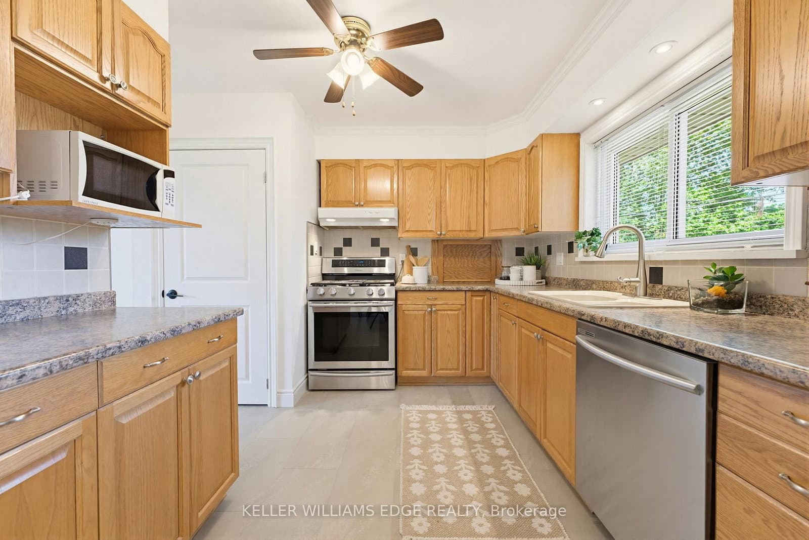 17 Broadmore Avenue thumbnail 8