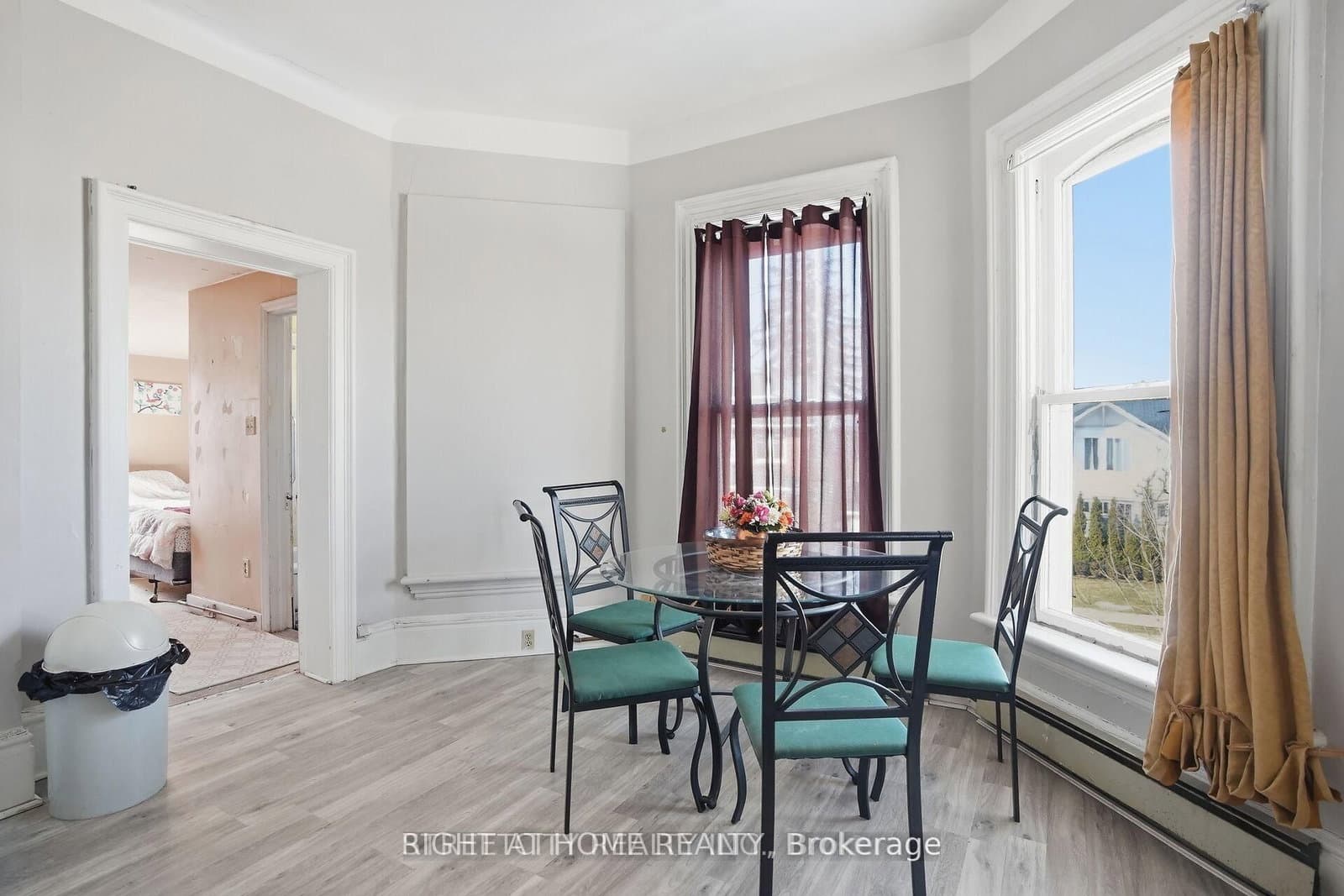 82 WELLINGTON Street thumbnail 19