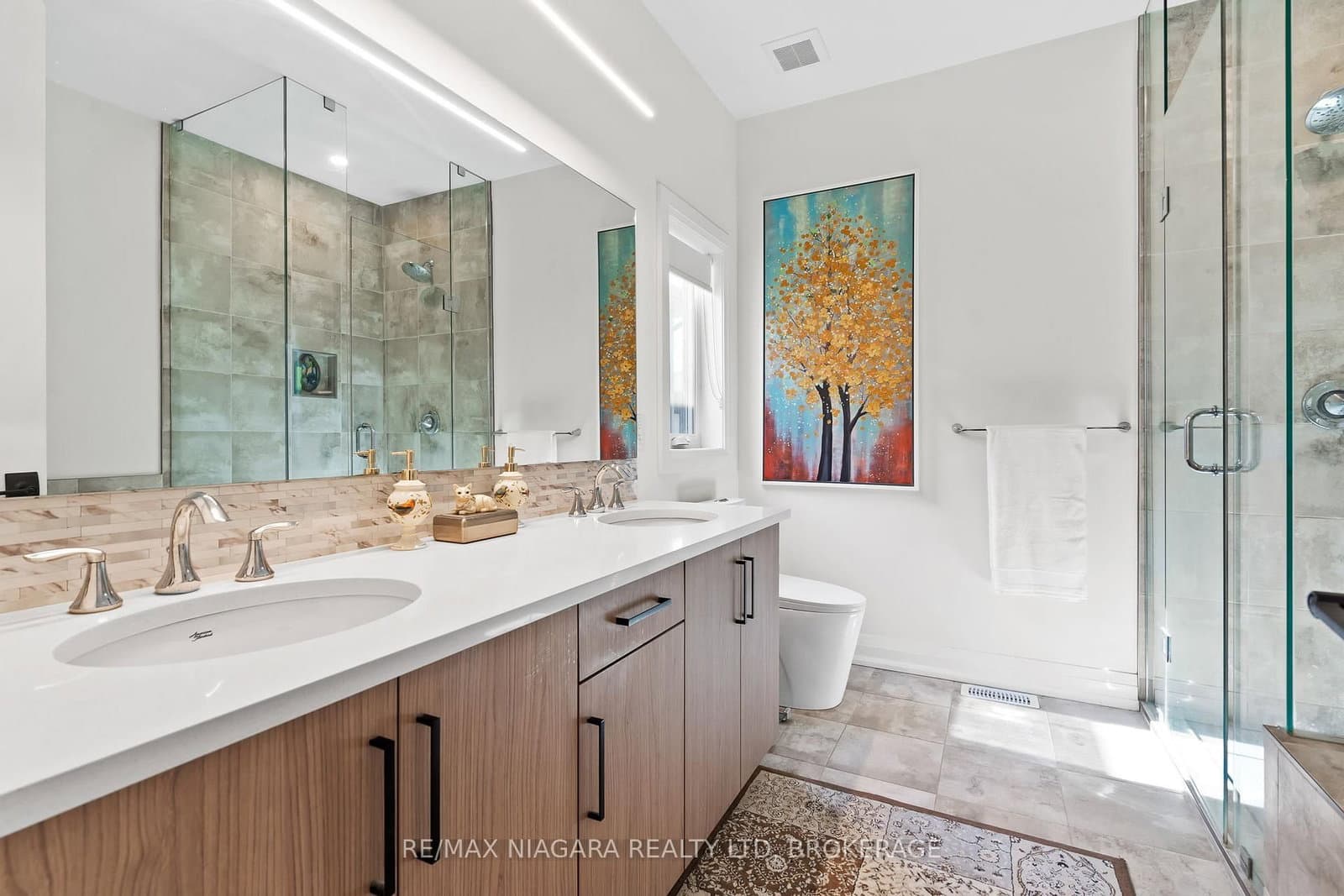 8974 Willoughby Drive, Unit 19 thumbnail 20