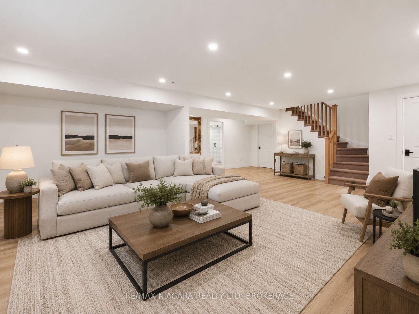 8974 Willoughby Drive, Unit 19 thumbnail 25