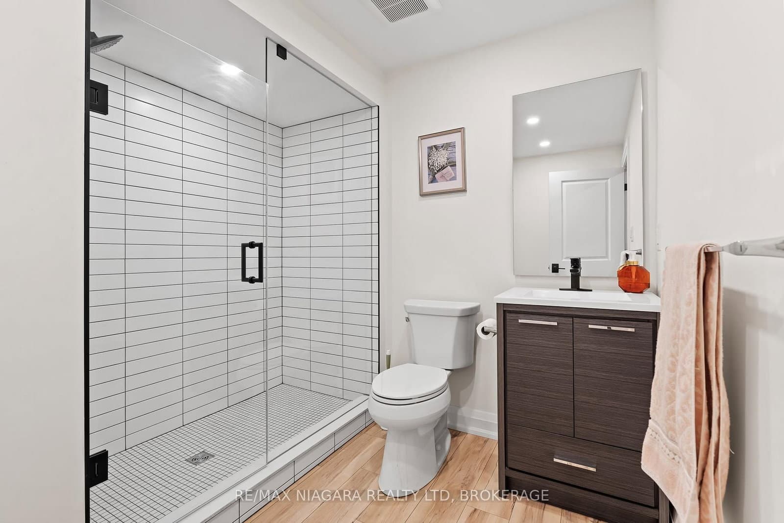 8974 Willoughby Drive, Unit 19 thumbnail 29