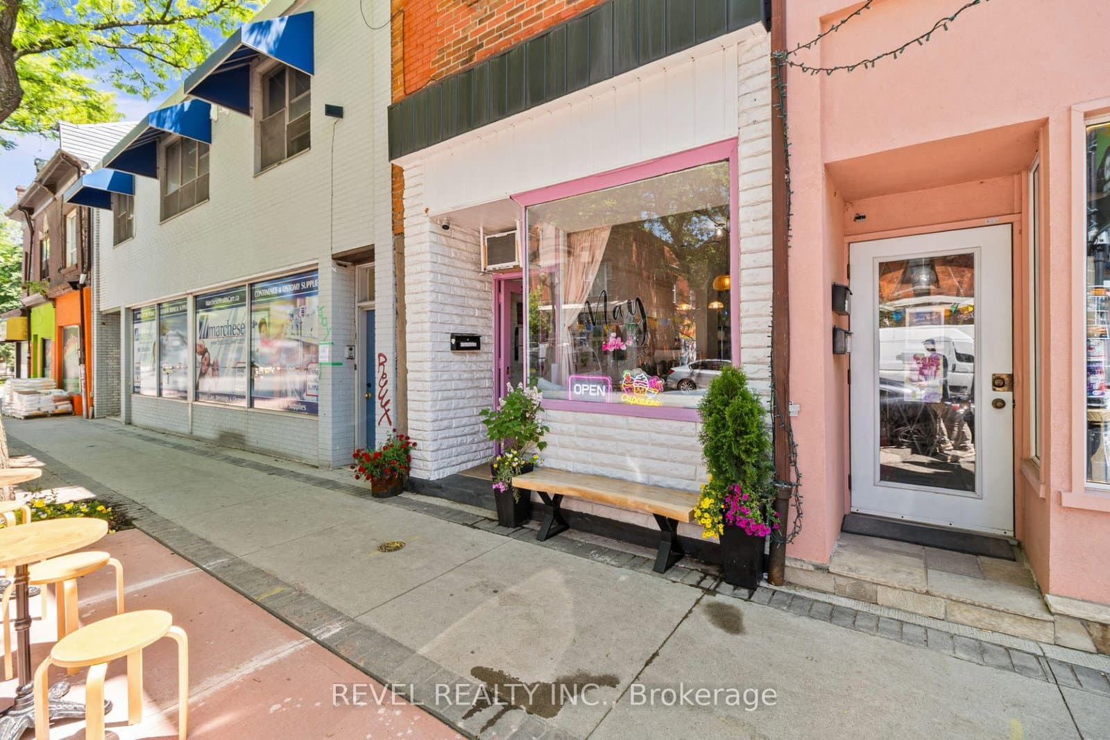 334 James Street N thumbnail 2