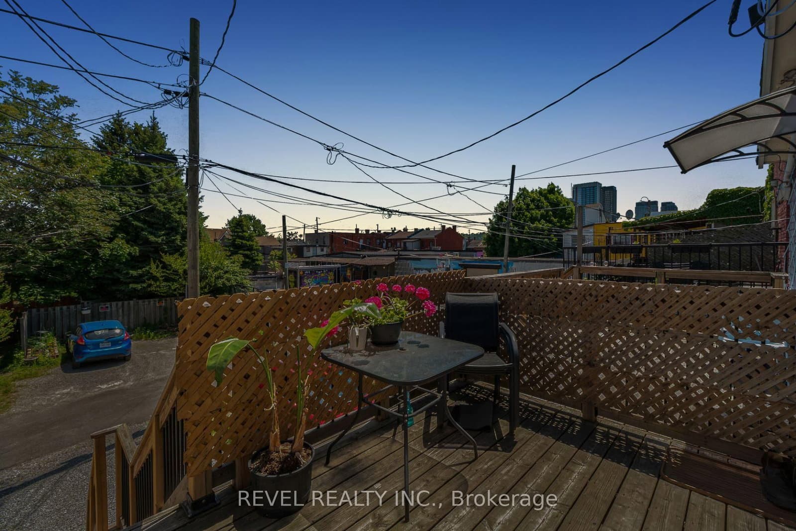 334 James Street N thumbnail 35