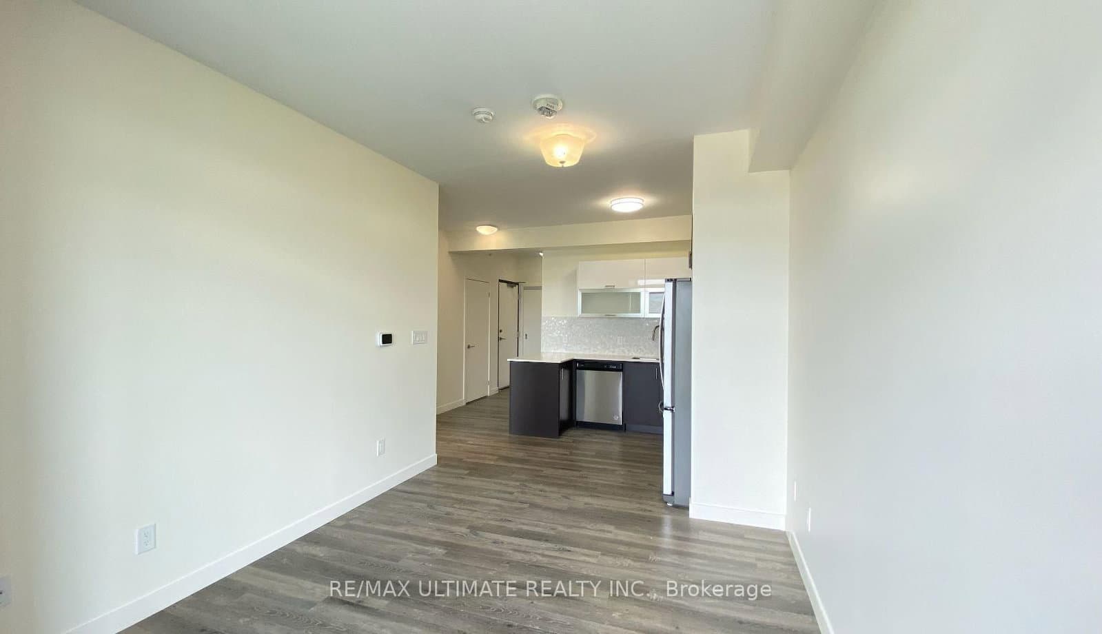 128 King Street N, Unit 710 thumbnail 14