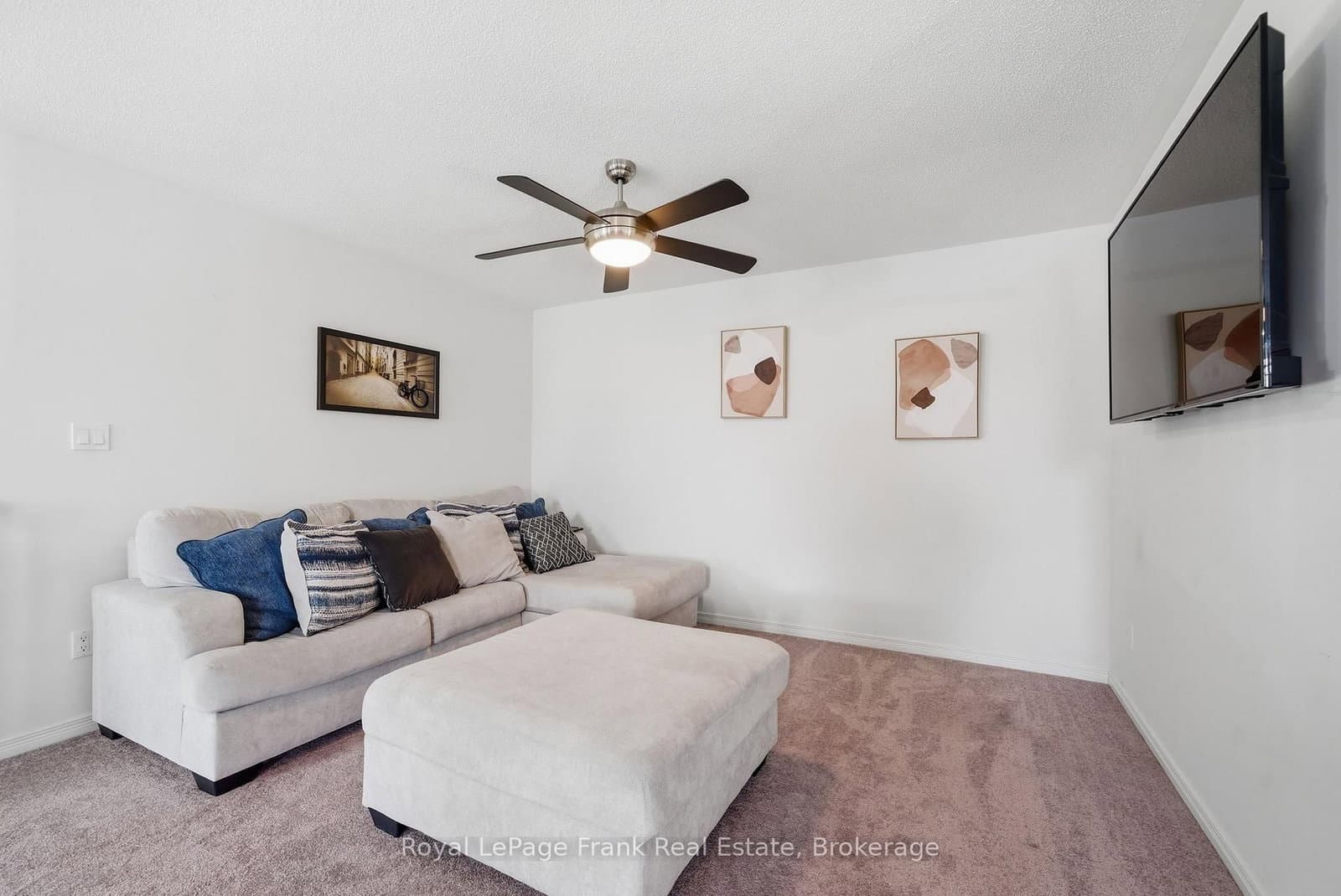56 Deacon Crescent thumbnail 11