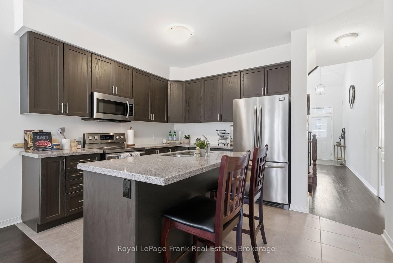 56 Deacon Crescent thumbnail 15