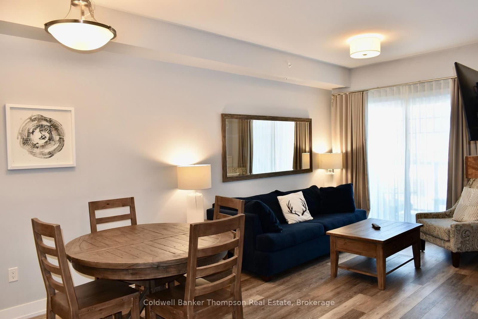 25 PEN LAKE POINT Road, Unit 328 thumbnail 2