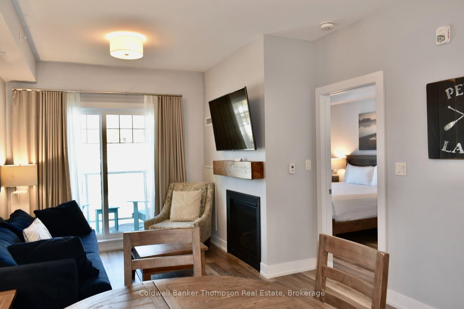25 PEN LAKE POINT Road, Unit 328 thumbnail 4