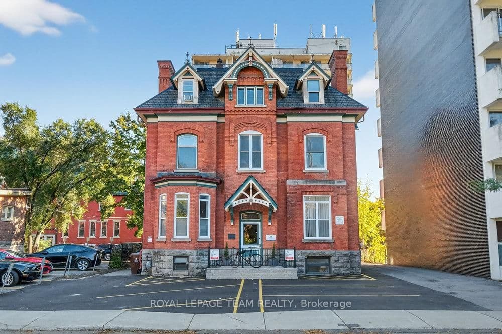 260 W Somerset Street W - Image 1
