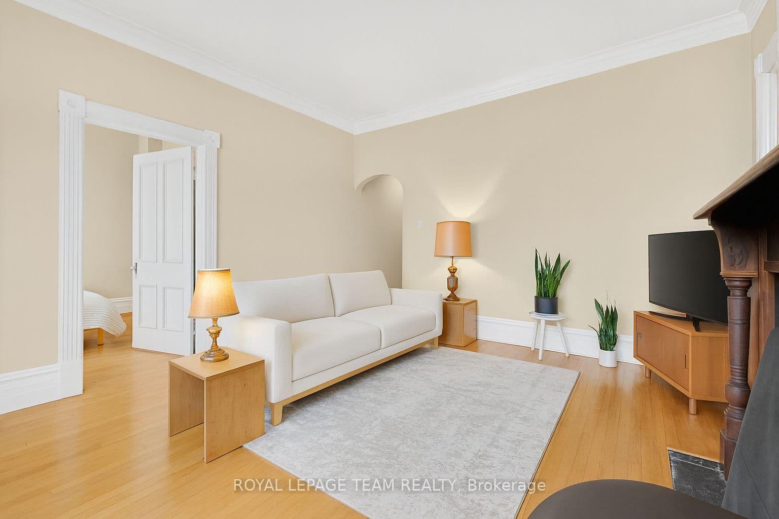 260 W Somerset Street W thumbnail 31