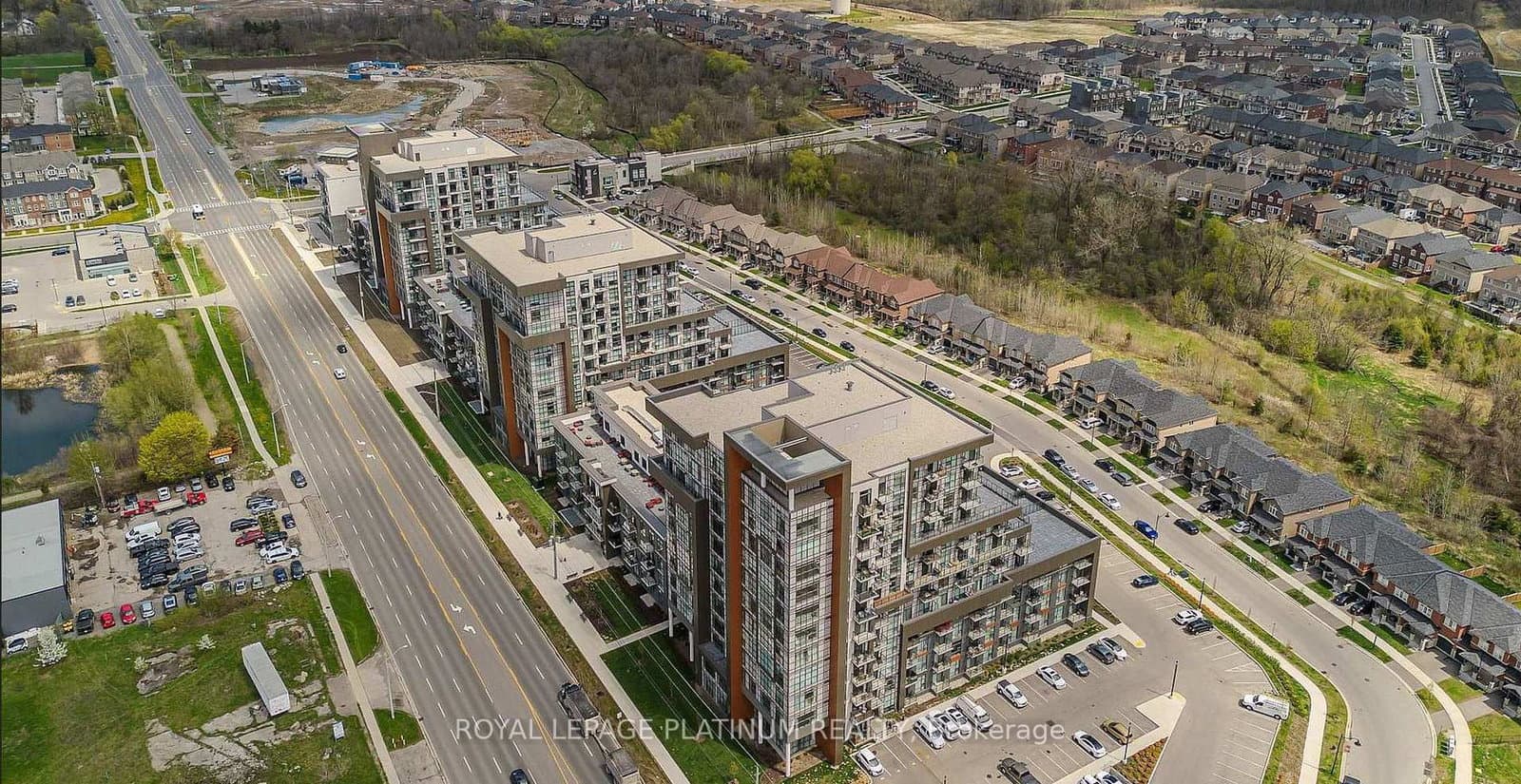 470 Dundas Street E, Unit 114 thumbnail 23
