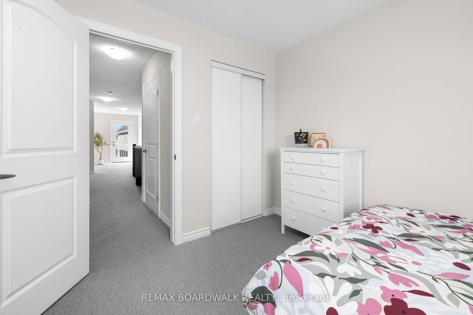 6331 Perth Street thumbnail 27