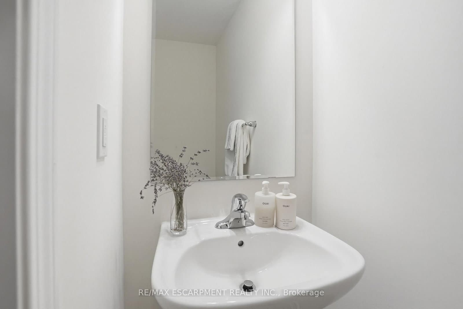242 Waterbrook Lane thumbnail 16