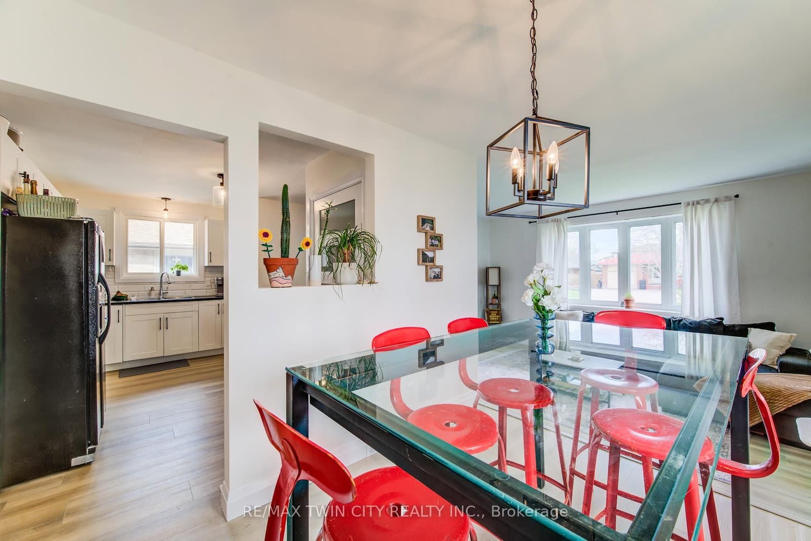 183 Dinison Crescent thumbnail 11