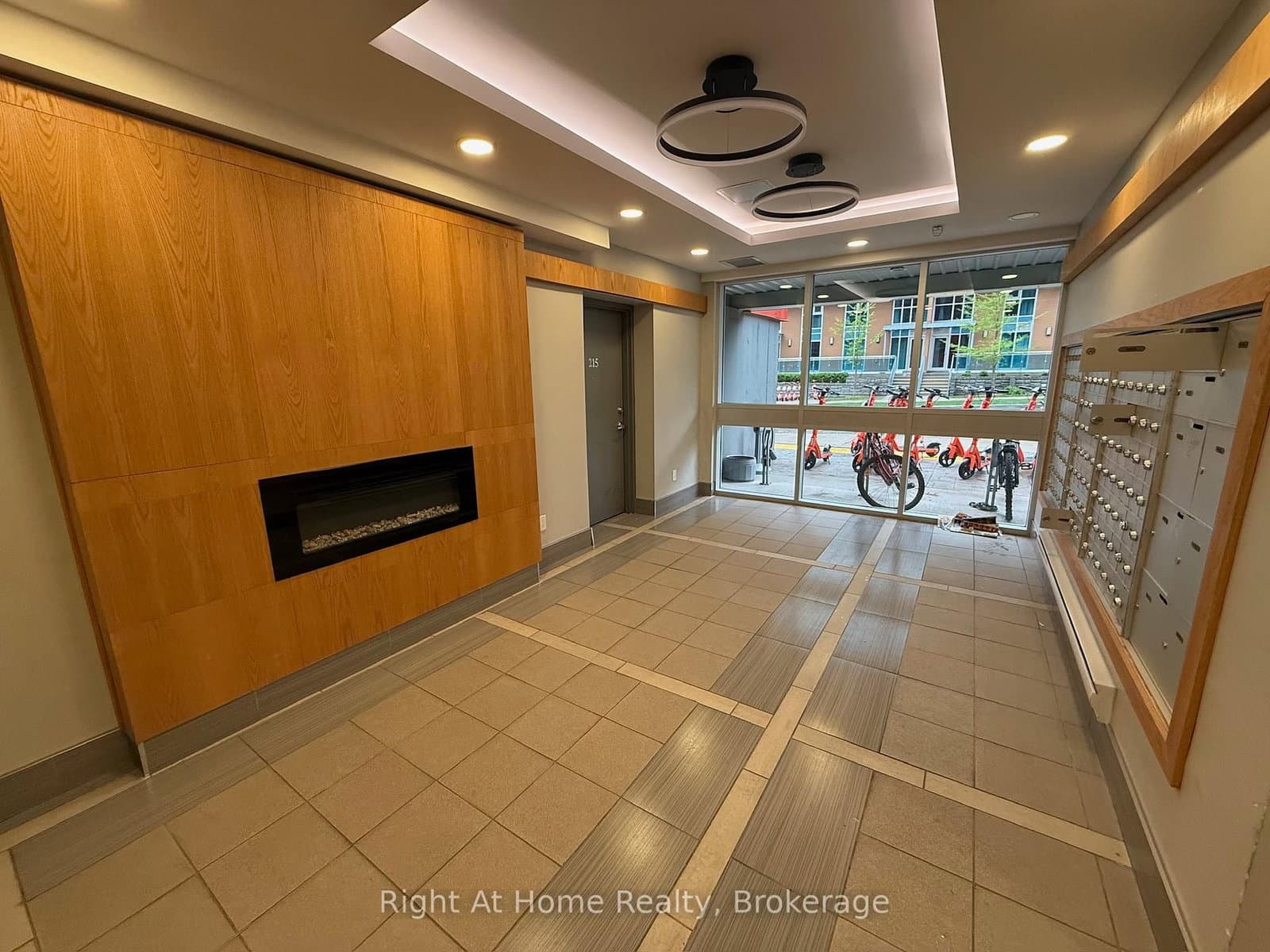 258B Sunview Street, Unit 2317 thumbnail 17