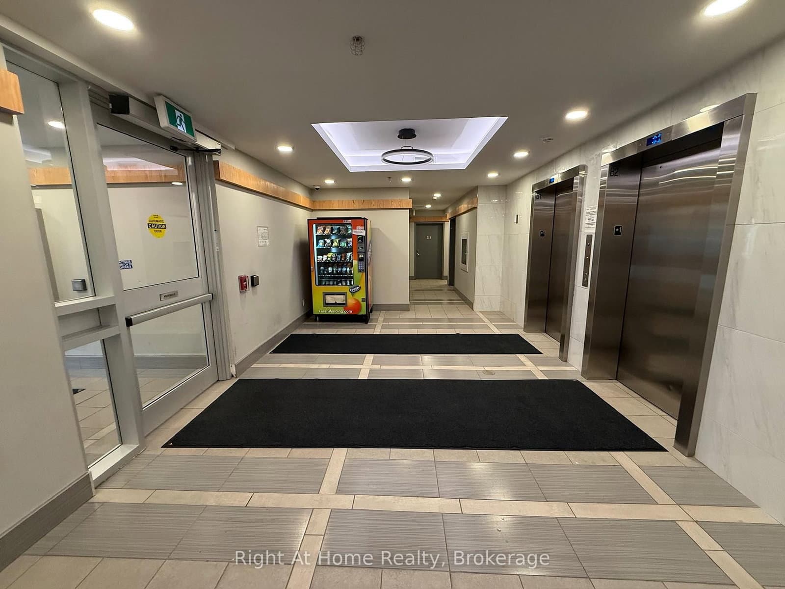 258B Sunview Street, Unit 2317 thumbnail 18