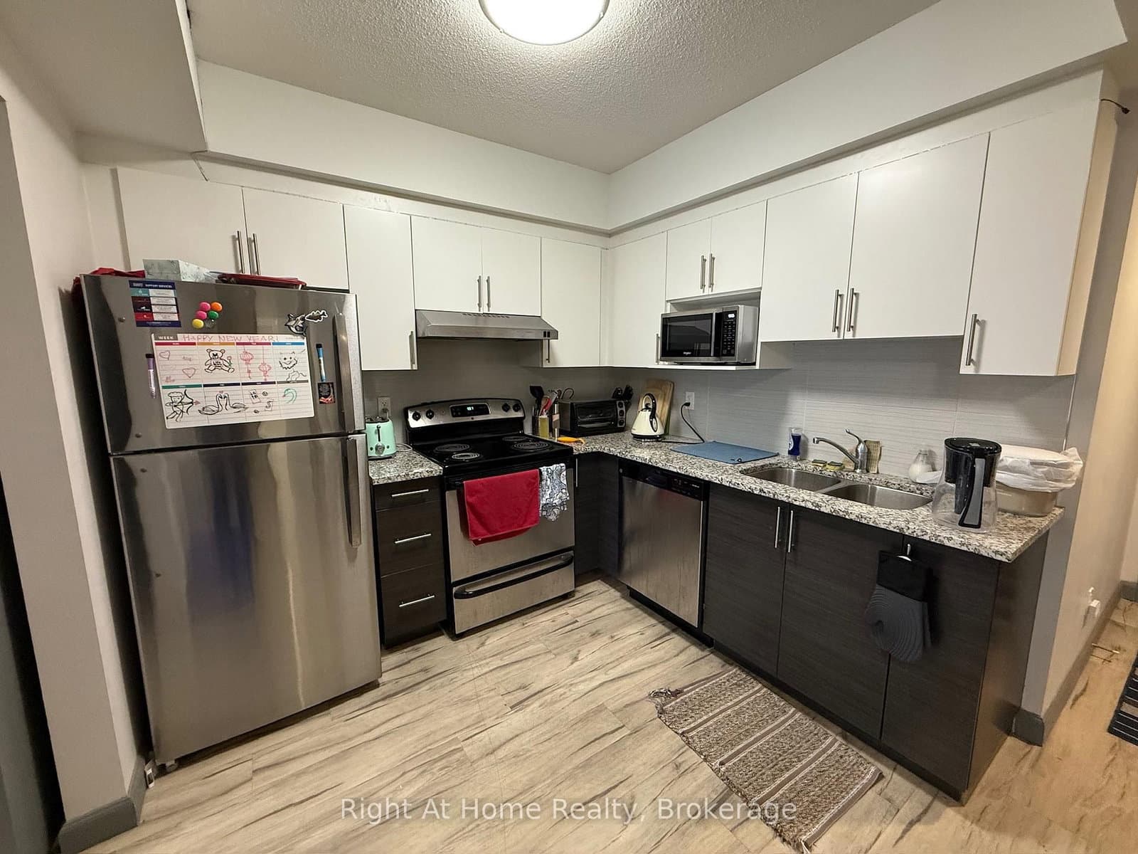 258B Sunview Street, Unit 2317 thumbnail 2