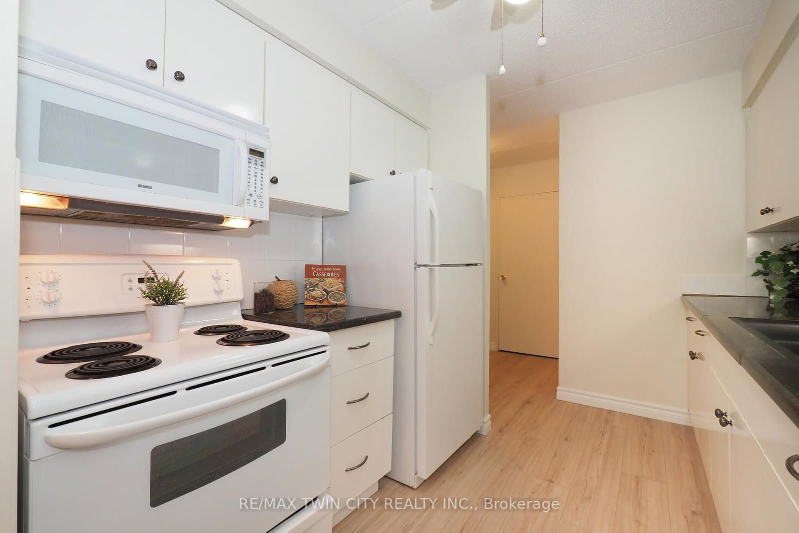40 Tannery Street E, Unit 265 thumbnail 17